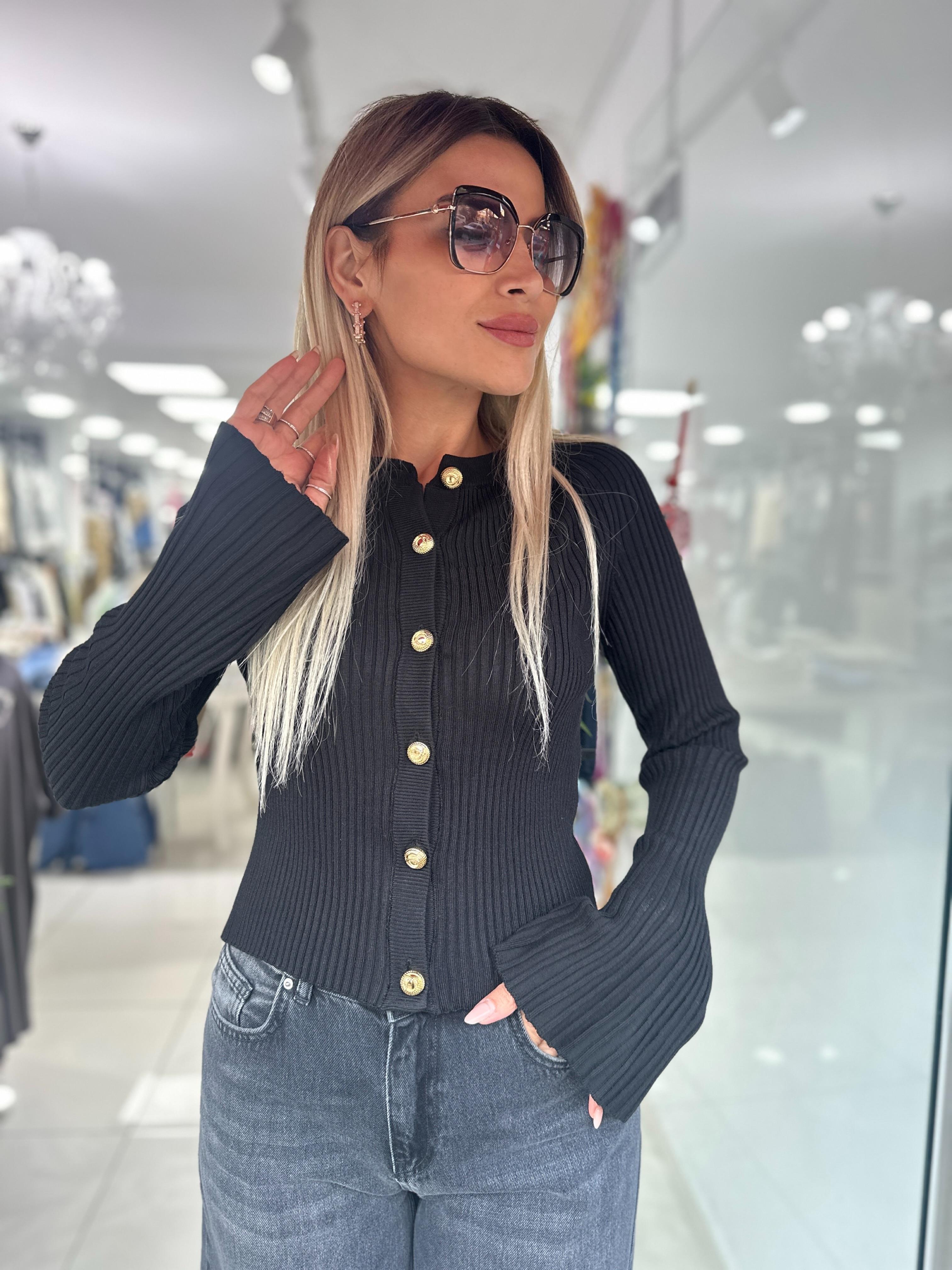 Siyah Bisiklet Yaka Düğmeli İspanyol Kol Triko Hırka 