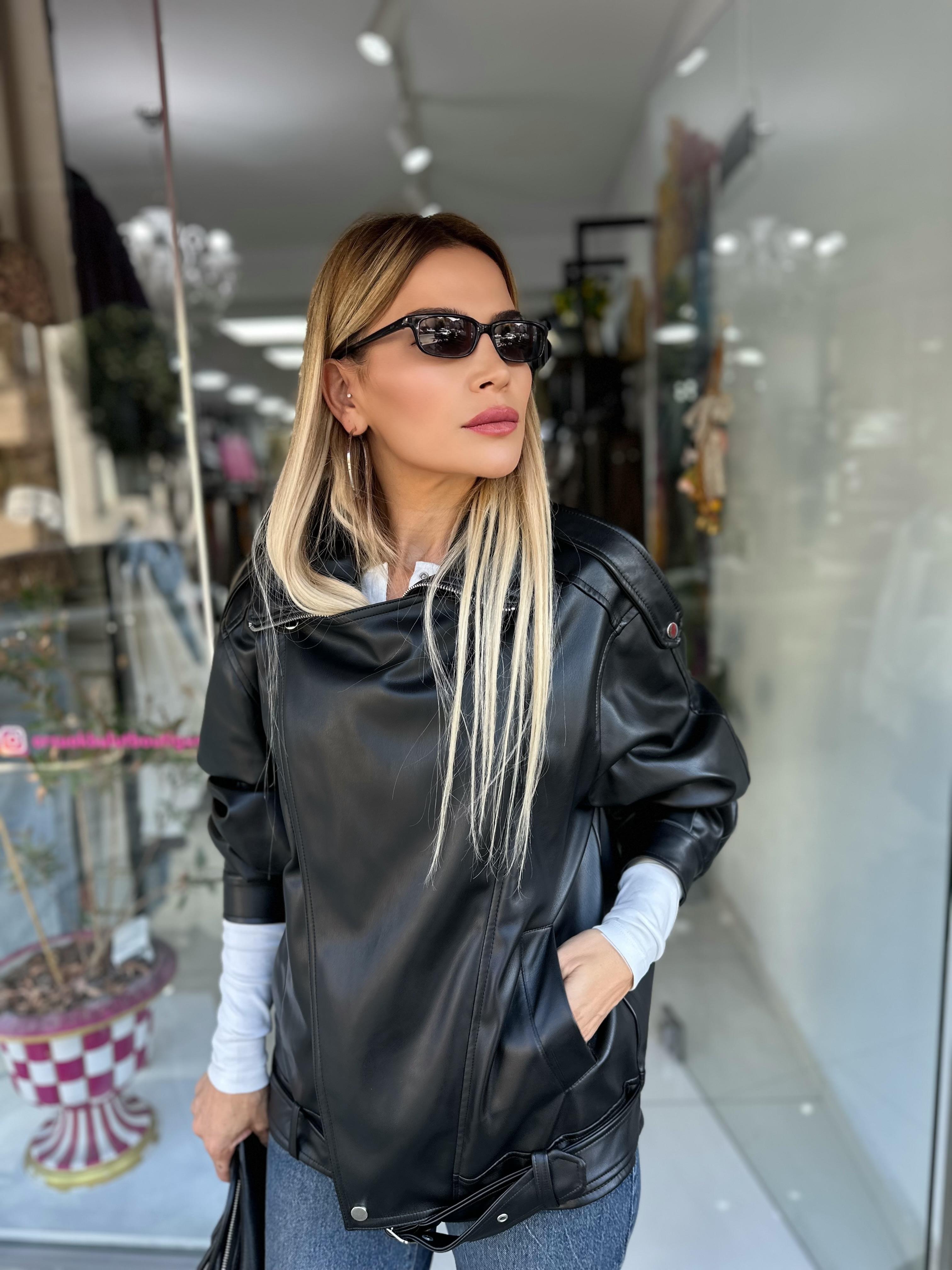 Siyah Deri Ceket