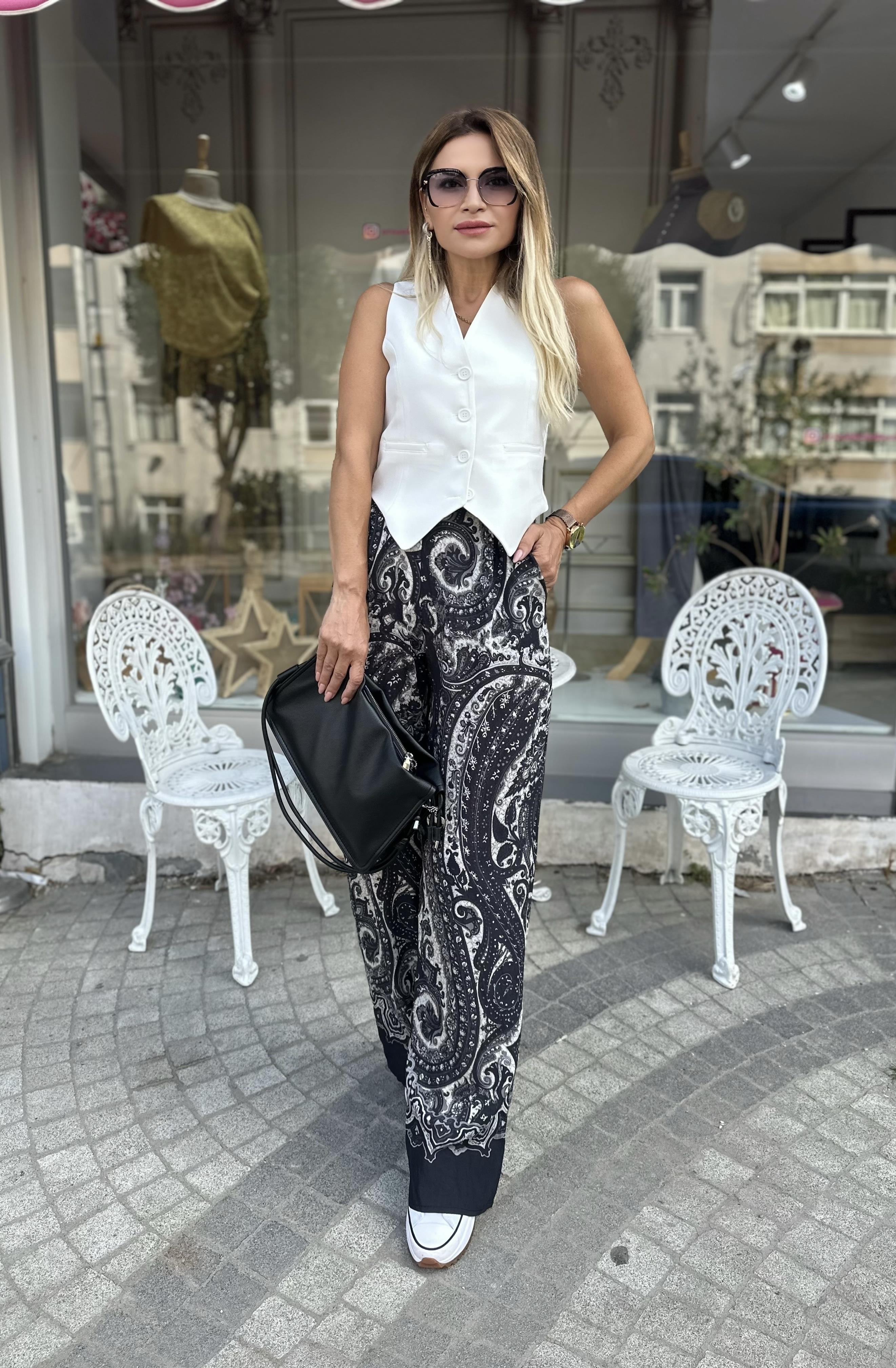 Siyah Desenli Pantolon