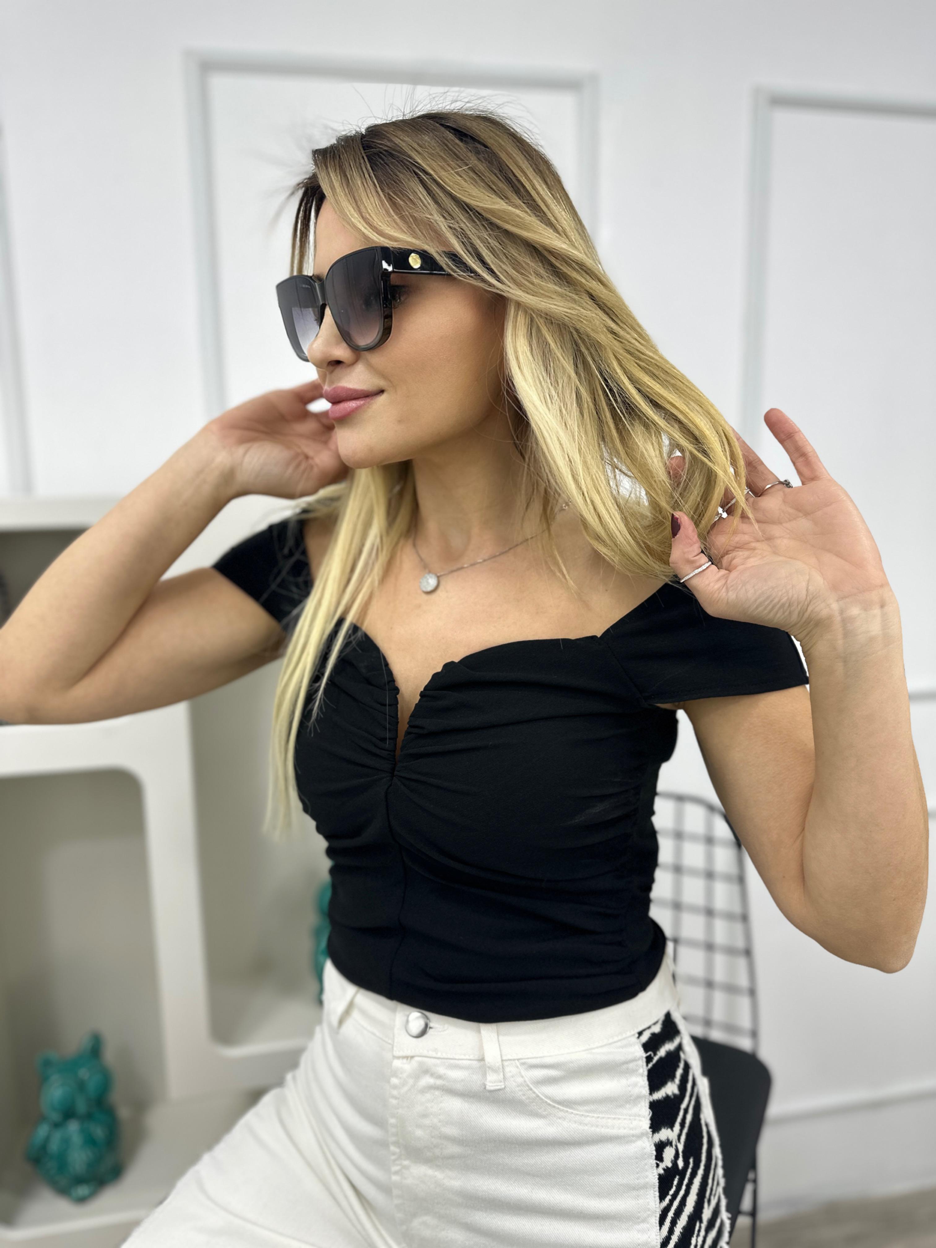 Siyah Kalp Yaka Büstiyer