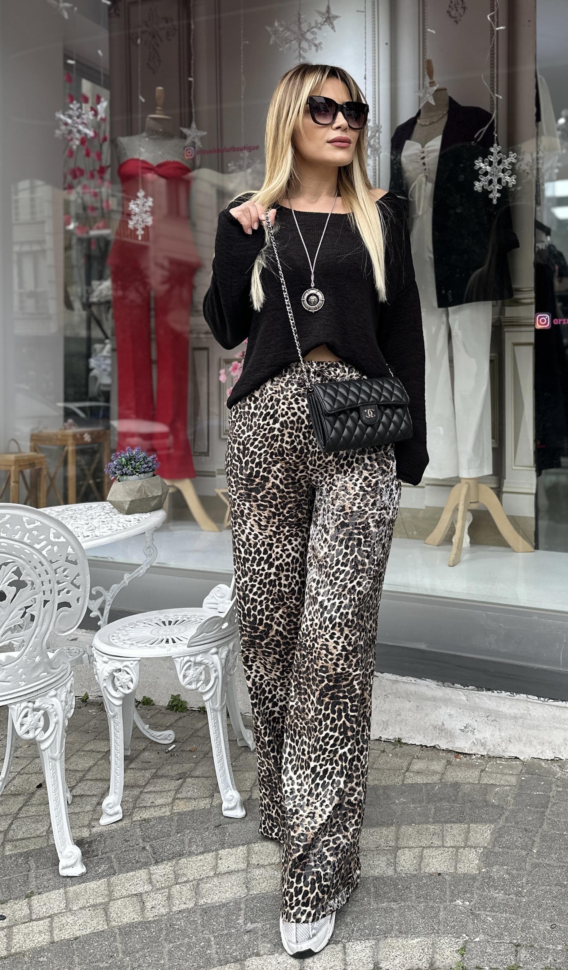 Siyah Leopar Desenli Pantolon