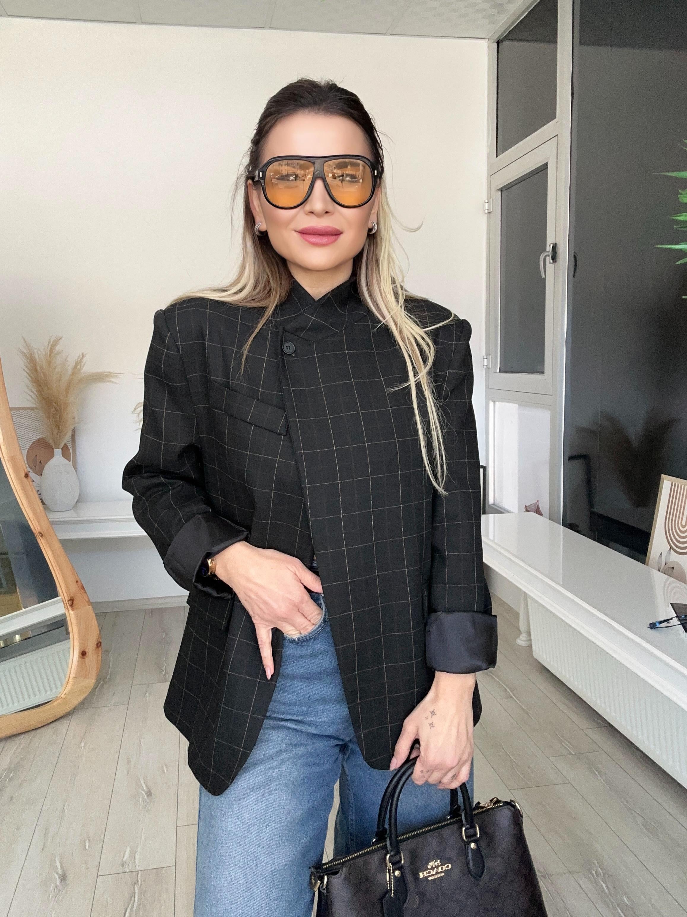 Tek Düğme Detaylı Tasarım Blazer