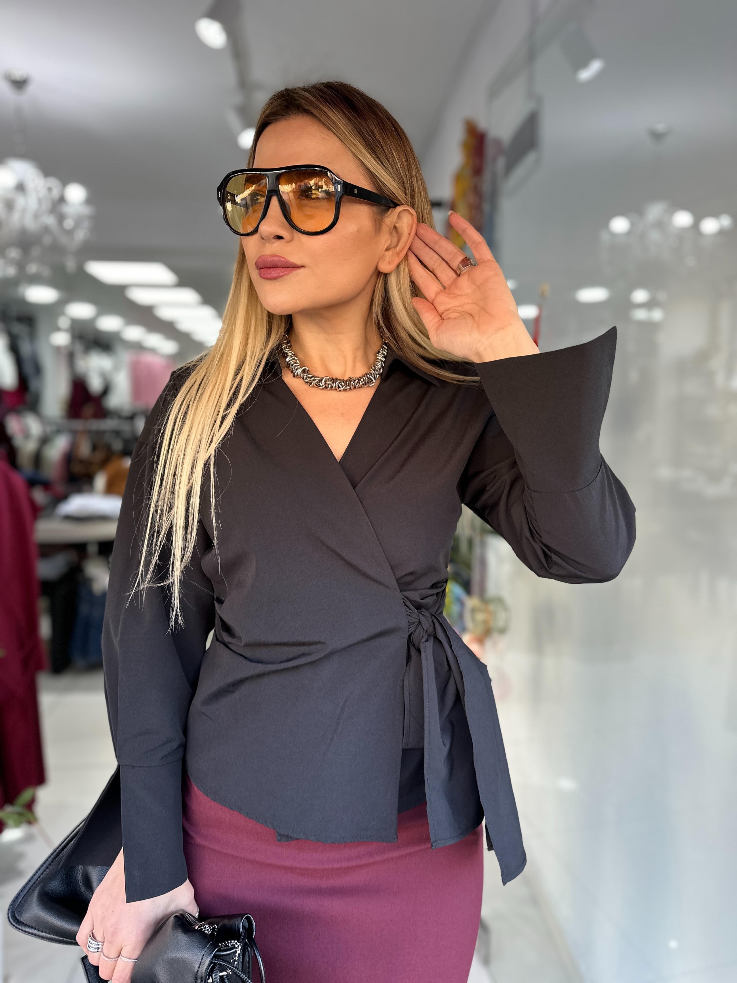 Yandan Bağlama Detaylı Gömlek
