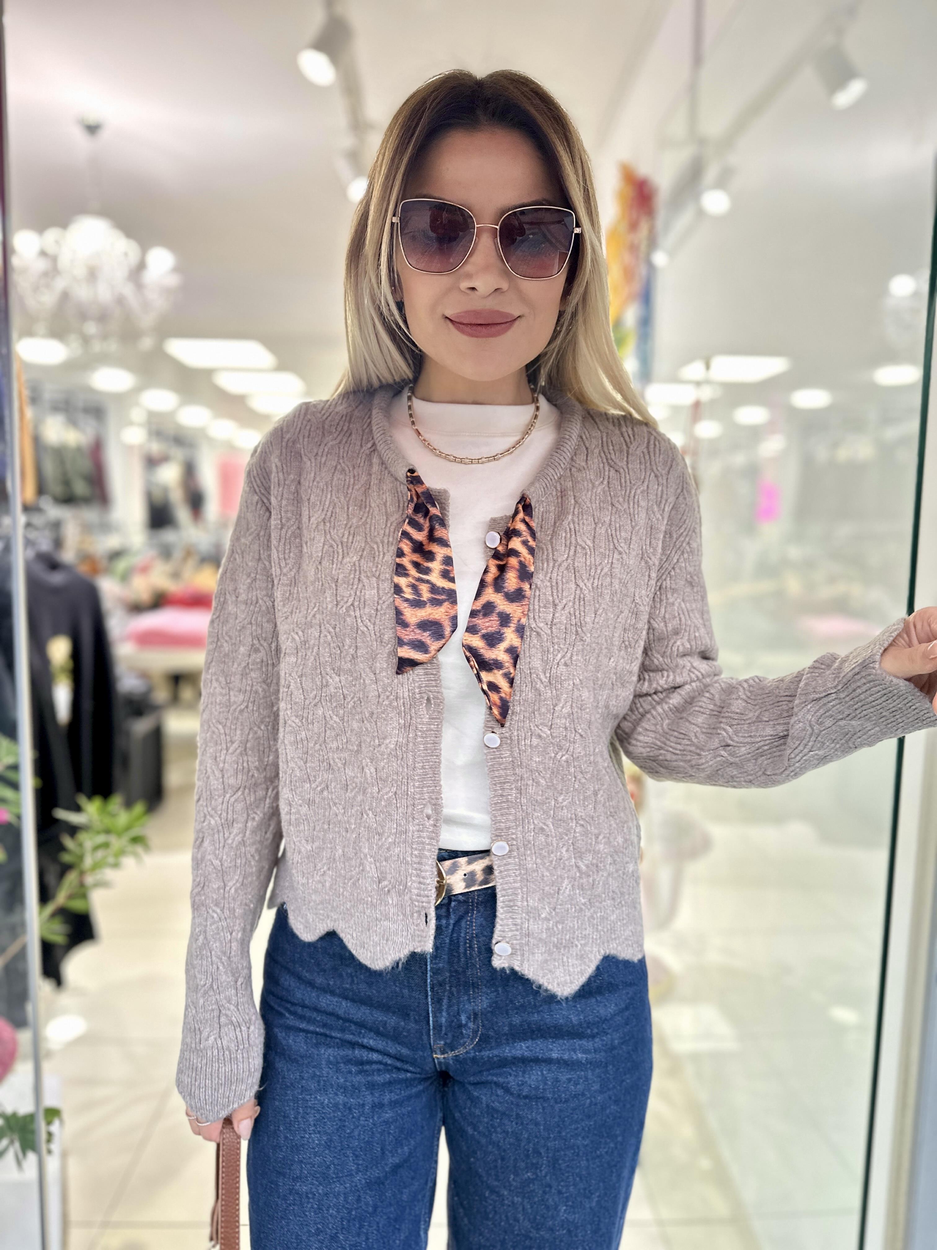 Açık Vizon Fularlı Hırka