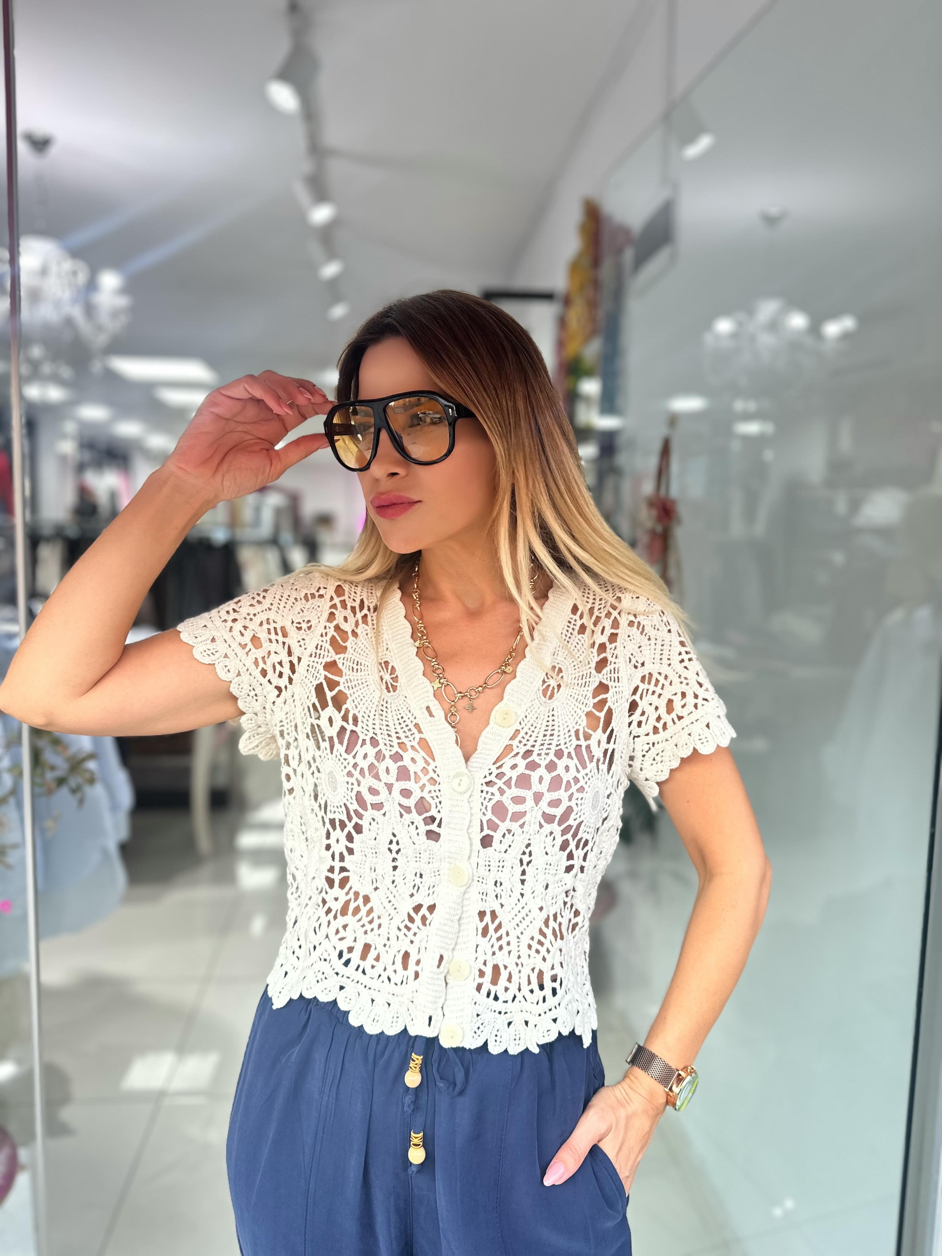 Bej İthal Kumaş Düğmeli Bluz 