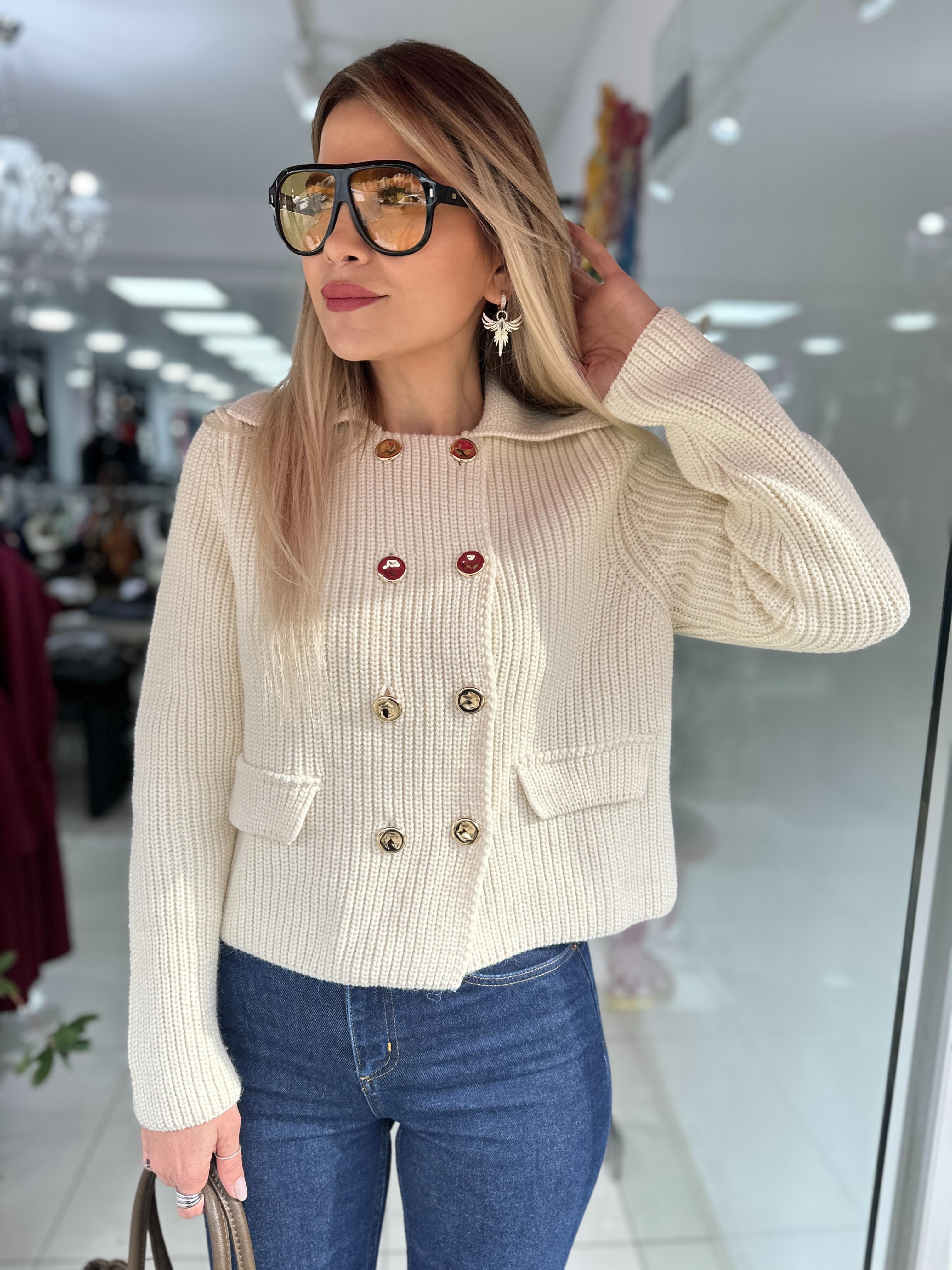 Bej Kruvaze Düğmeli Triko Hırka 