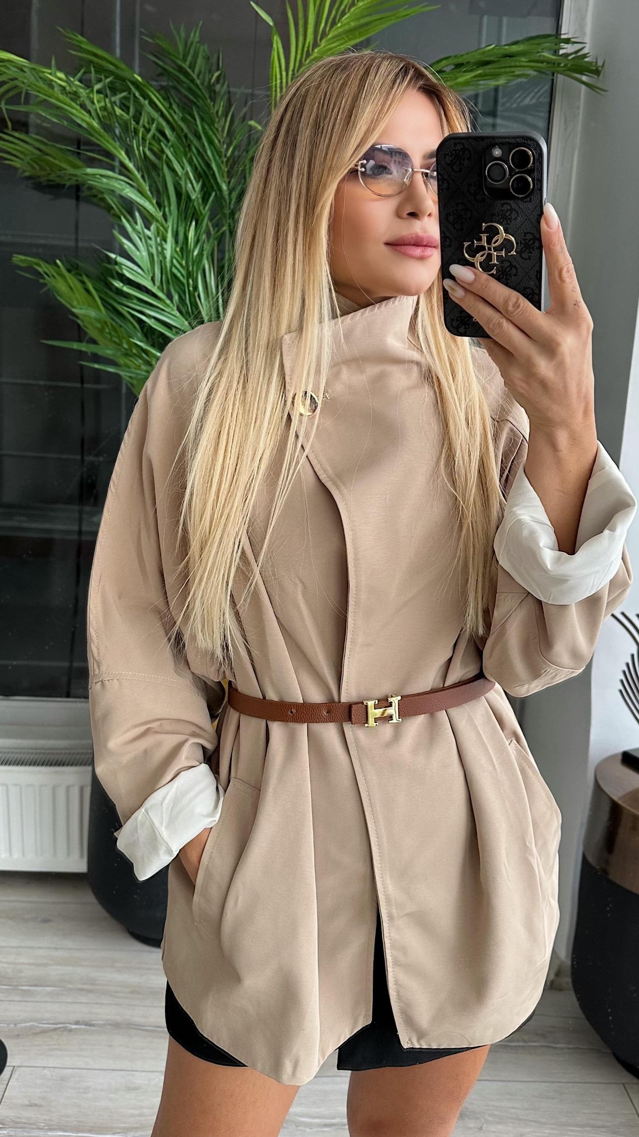 Bej Oversize Kısa Trençkot