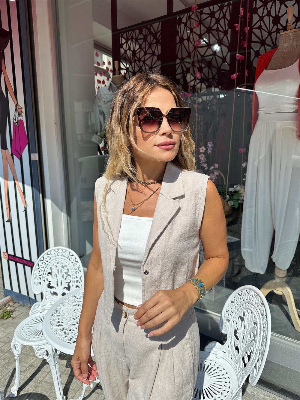 Bej Yelekli Keten Takım