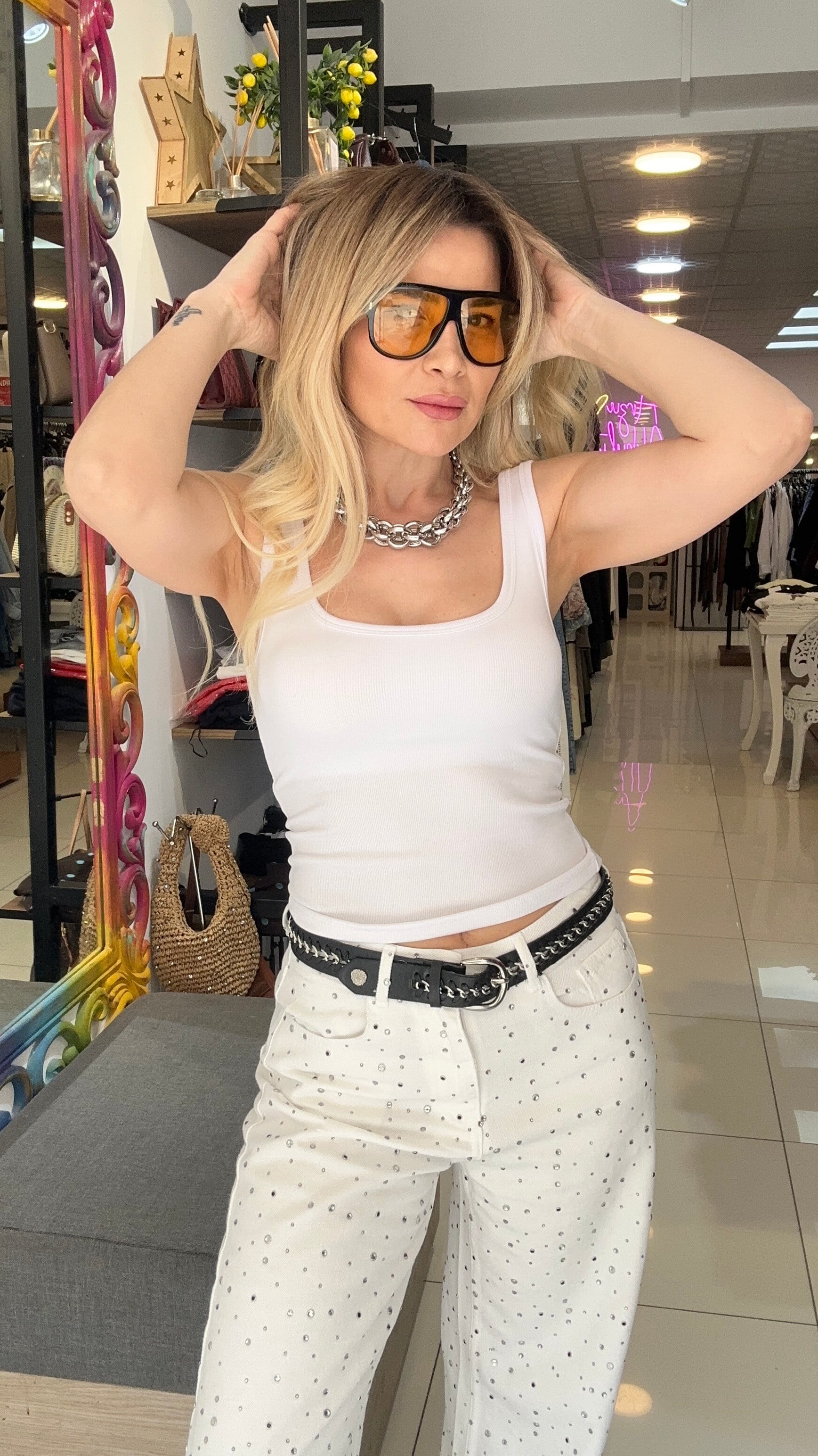 Beyaz Bra-Free Atlet