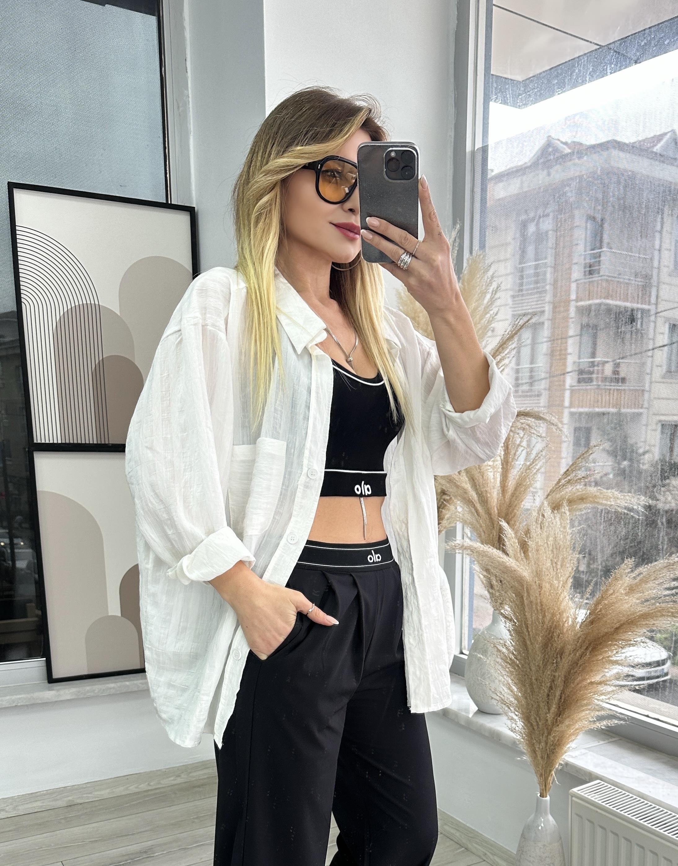 Beyaz Oversize Gömlek 