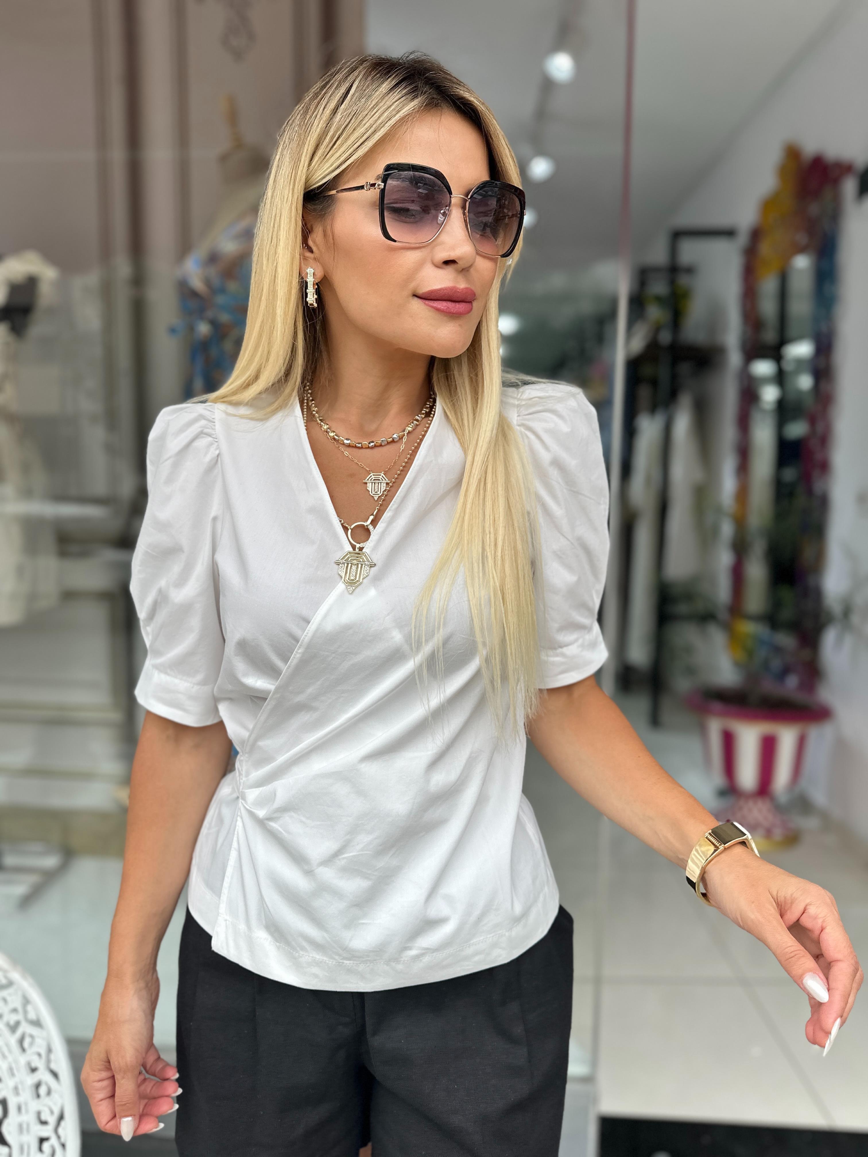 Beyaz Poplin Kumaş Kruvaze Gömlek 