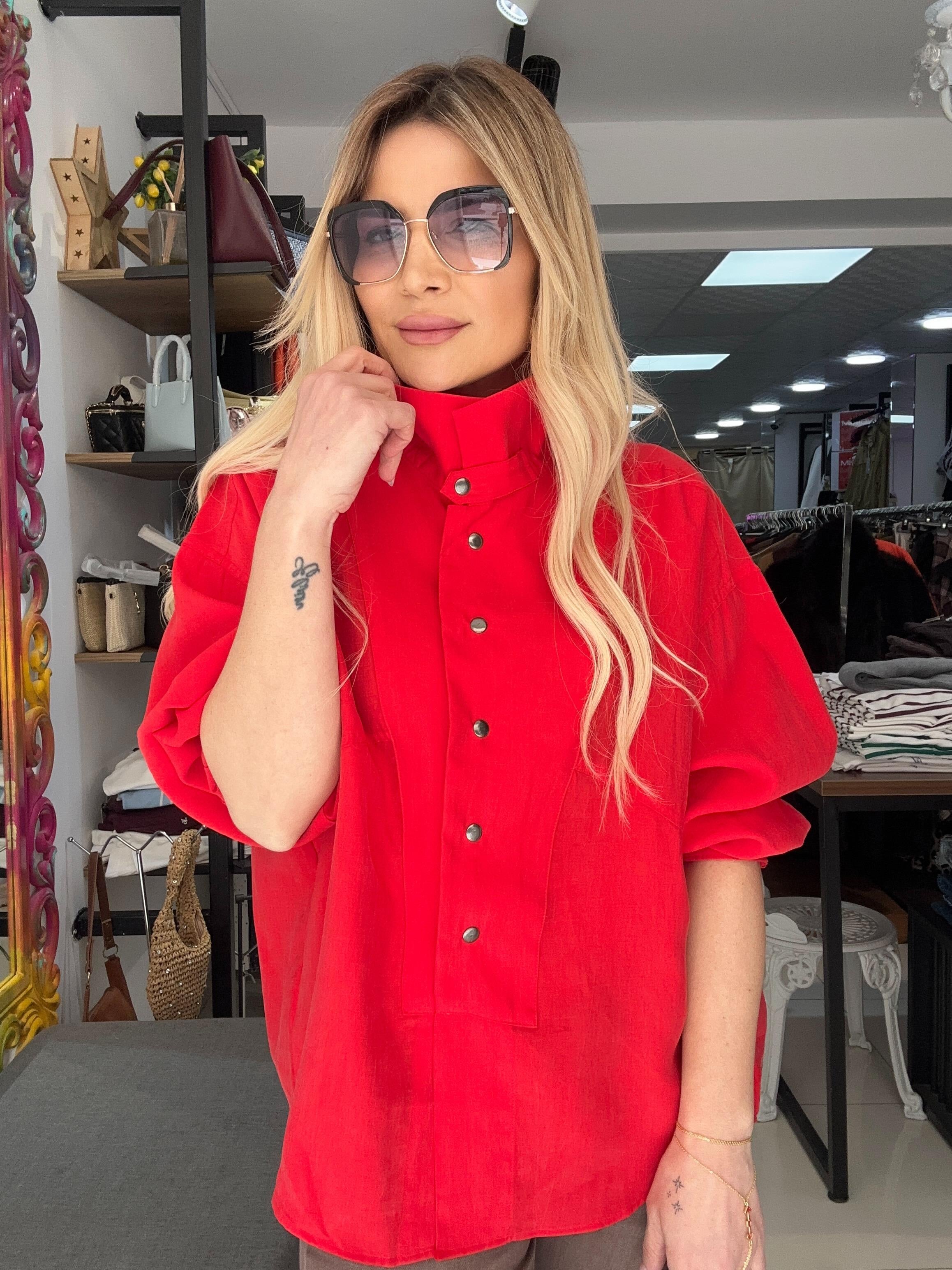 Çıtçıt Düğmeli Dökümlü Gömlek