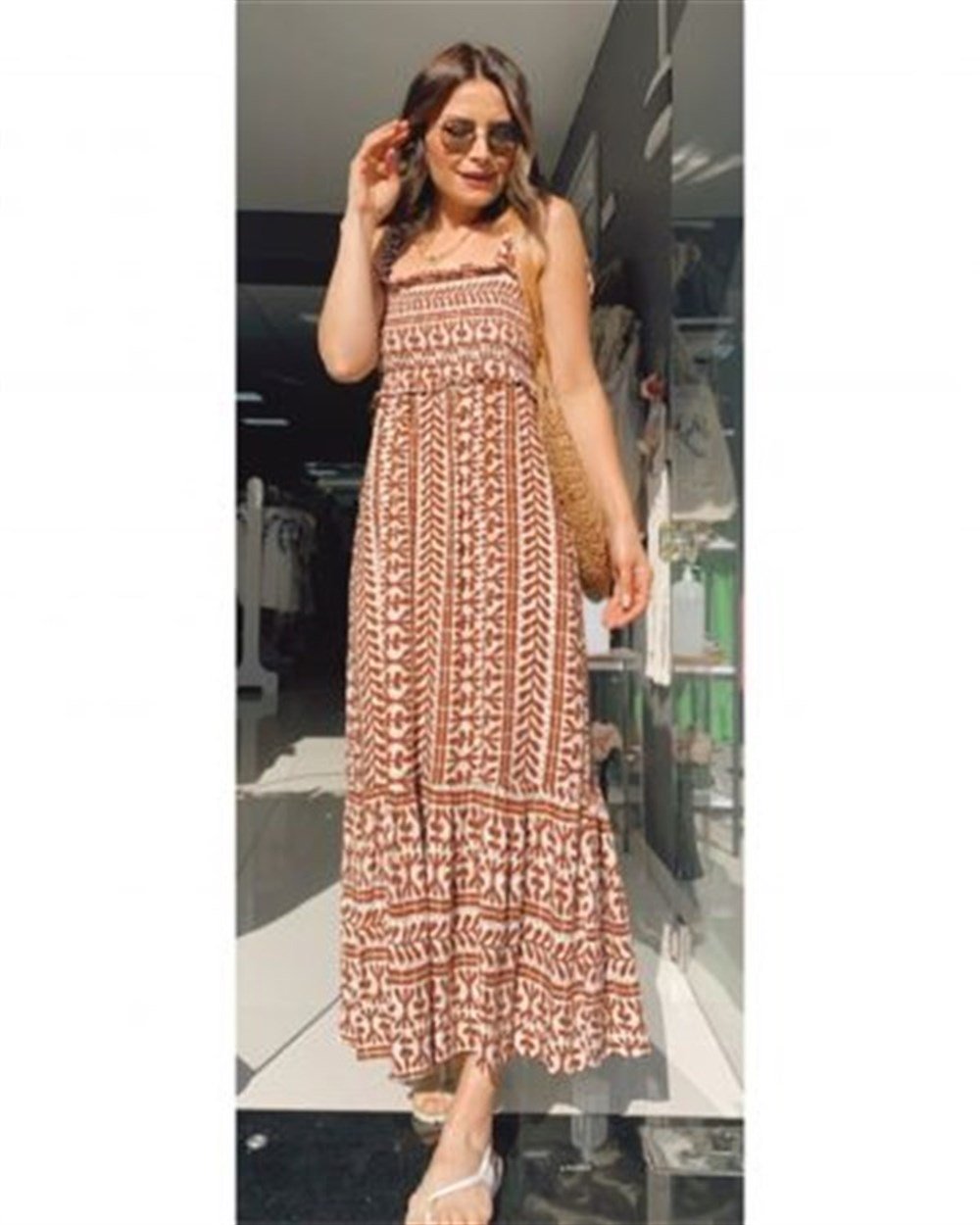 DESENLİ KAHVERENGİ ELBİSE