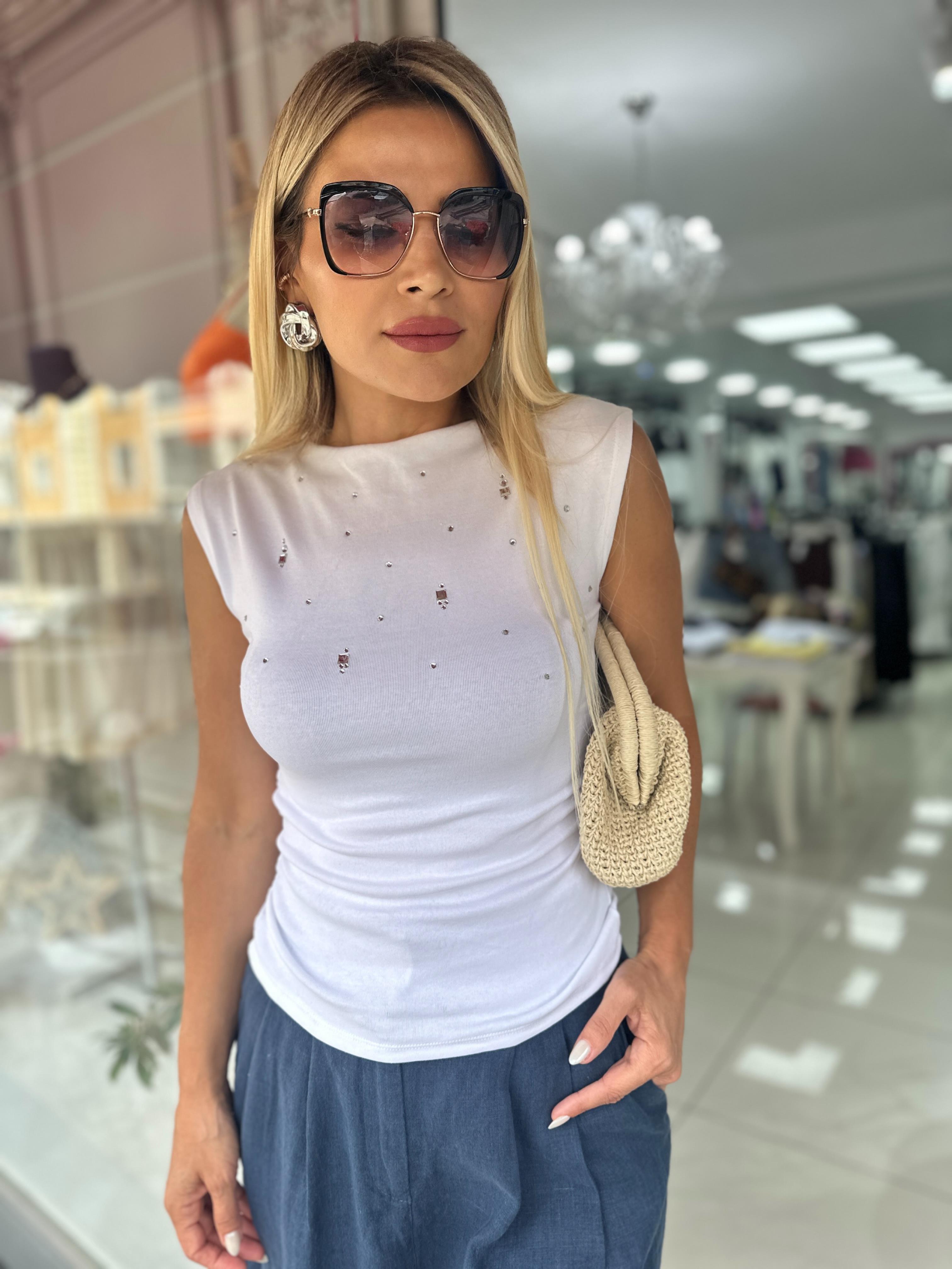 DLV Taşlı Kolsuz Bluz