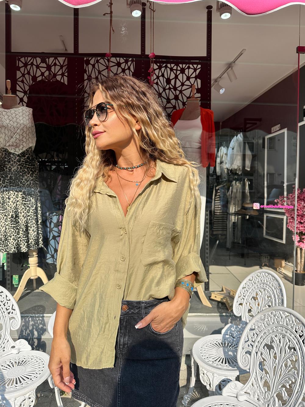 Düşük Omuzlu Oversize Yağ Yeşili Gömlek 
