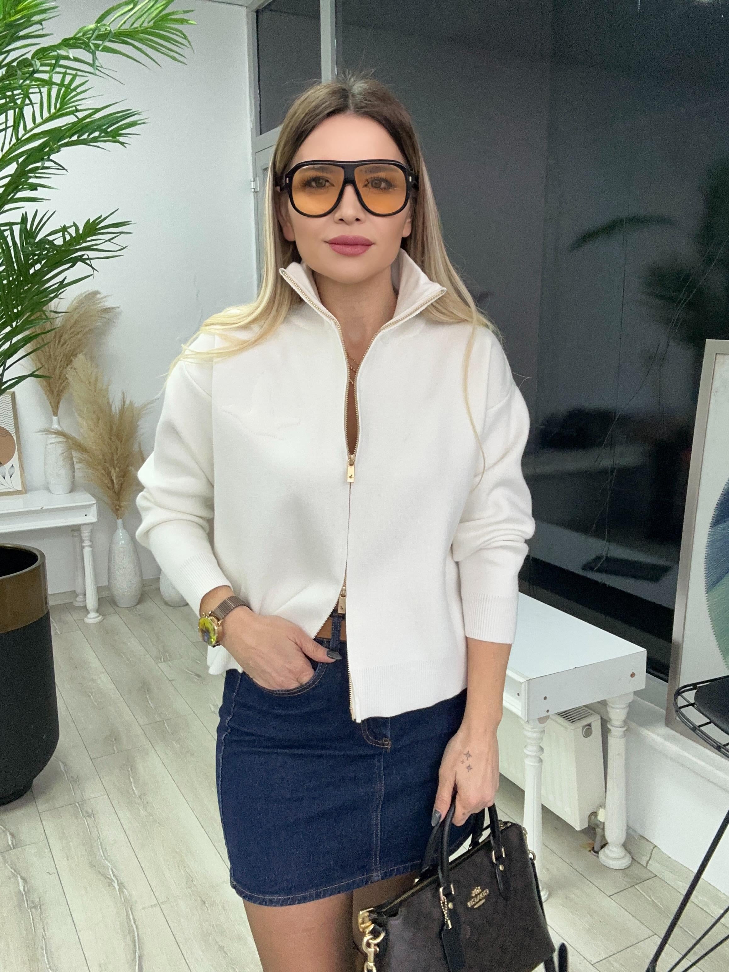 Ekru Kabartma Detaylı Fermuarlı Triko Hırka 