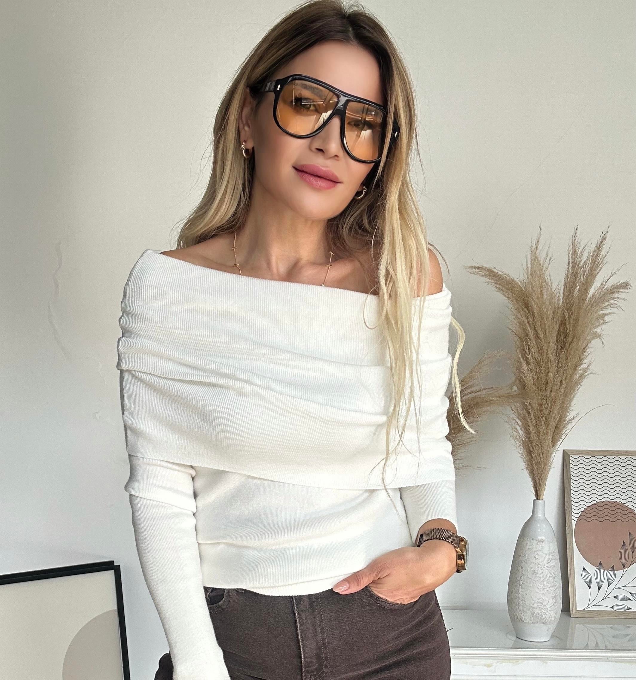 Ekru Madonna Yaka Triko 