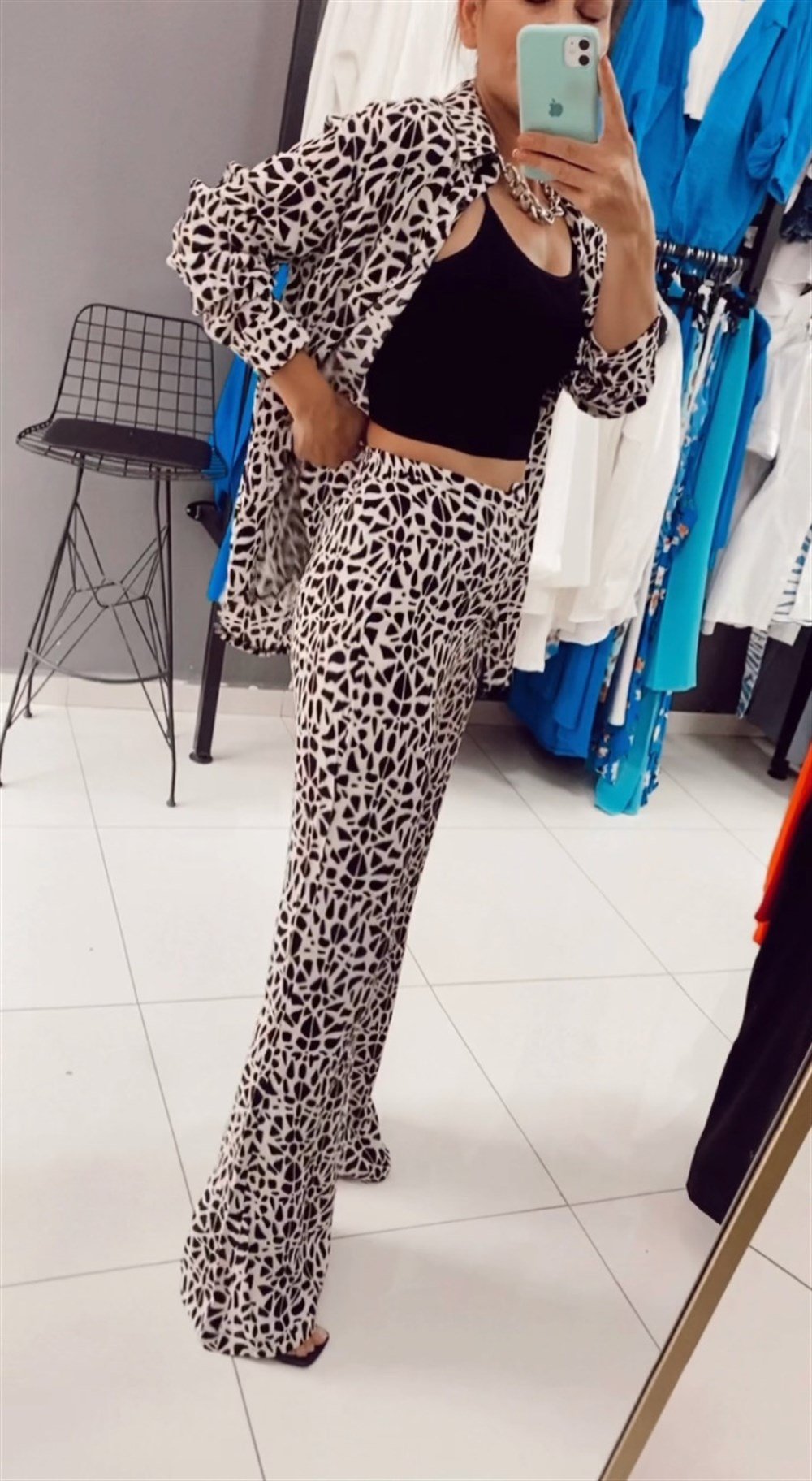 FC Desenli Pantolonlu Takım