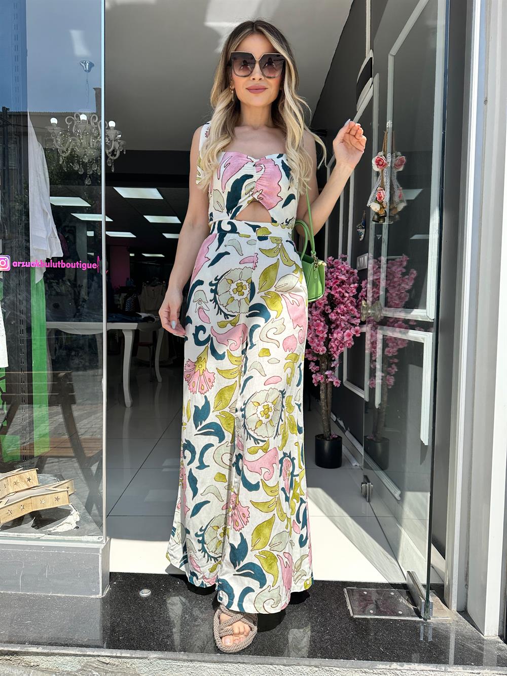 FC Desenli Pencere Detay Tulum