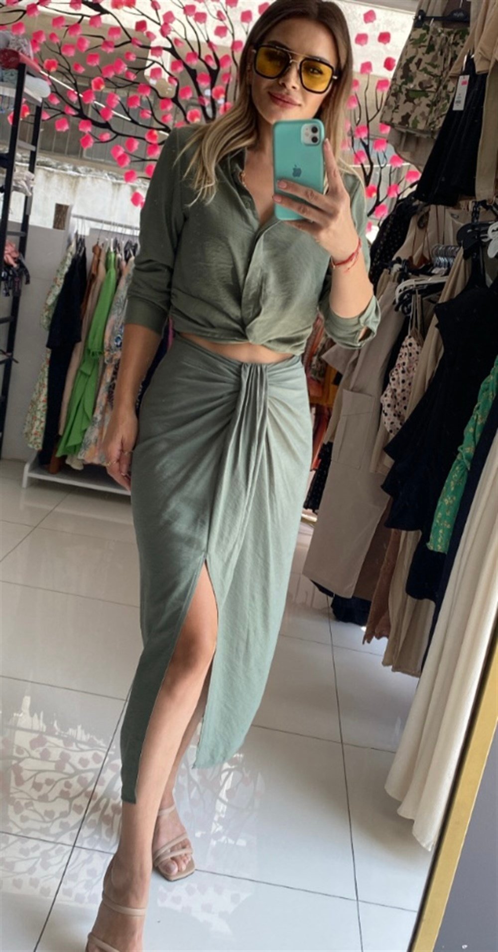 FC SİYAH ETEKLİ TAKIM