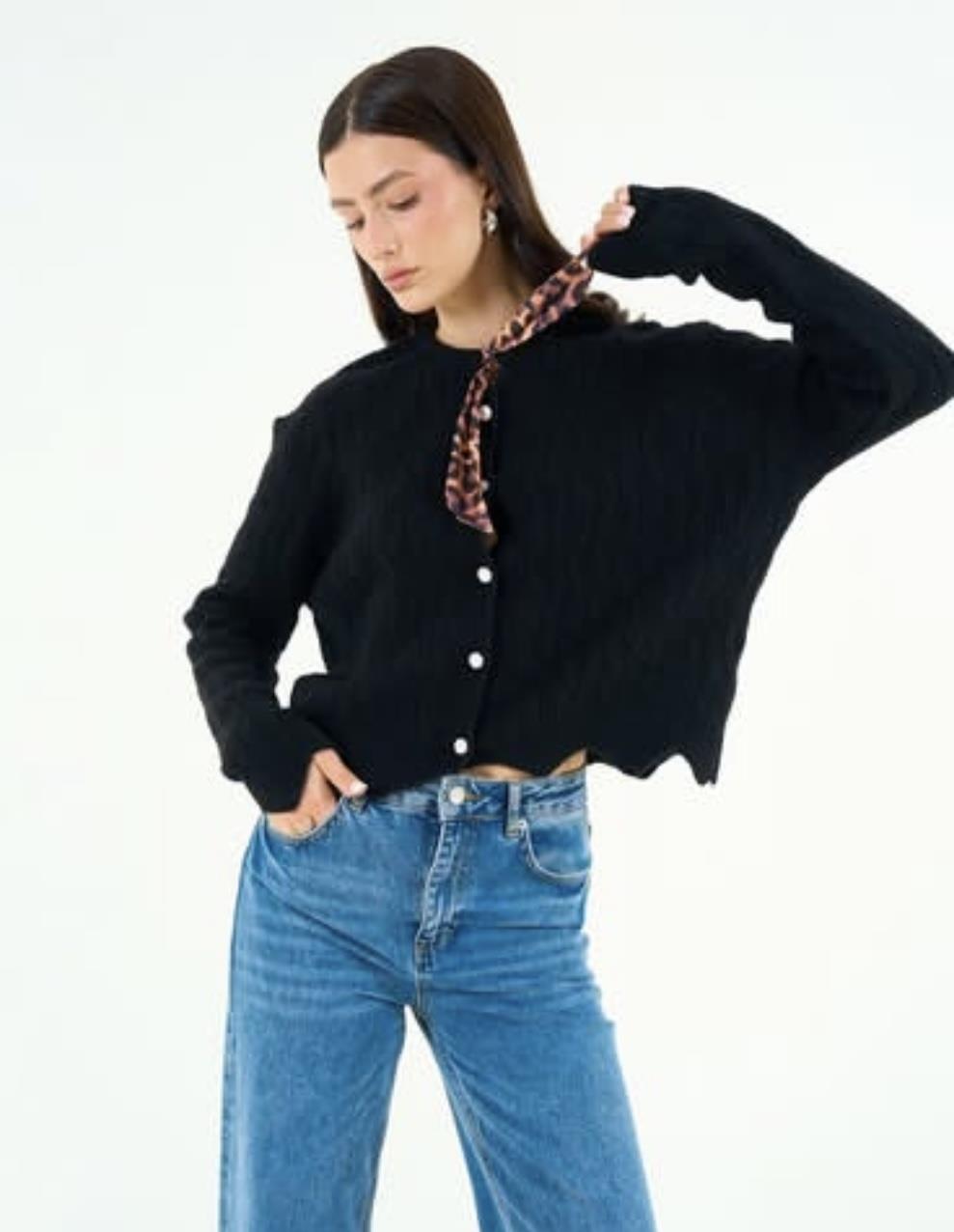 Fular Detaylı Triko Hırka