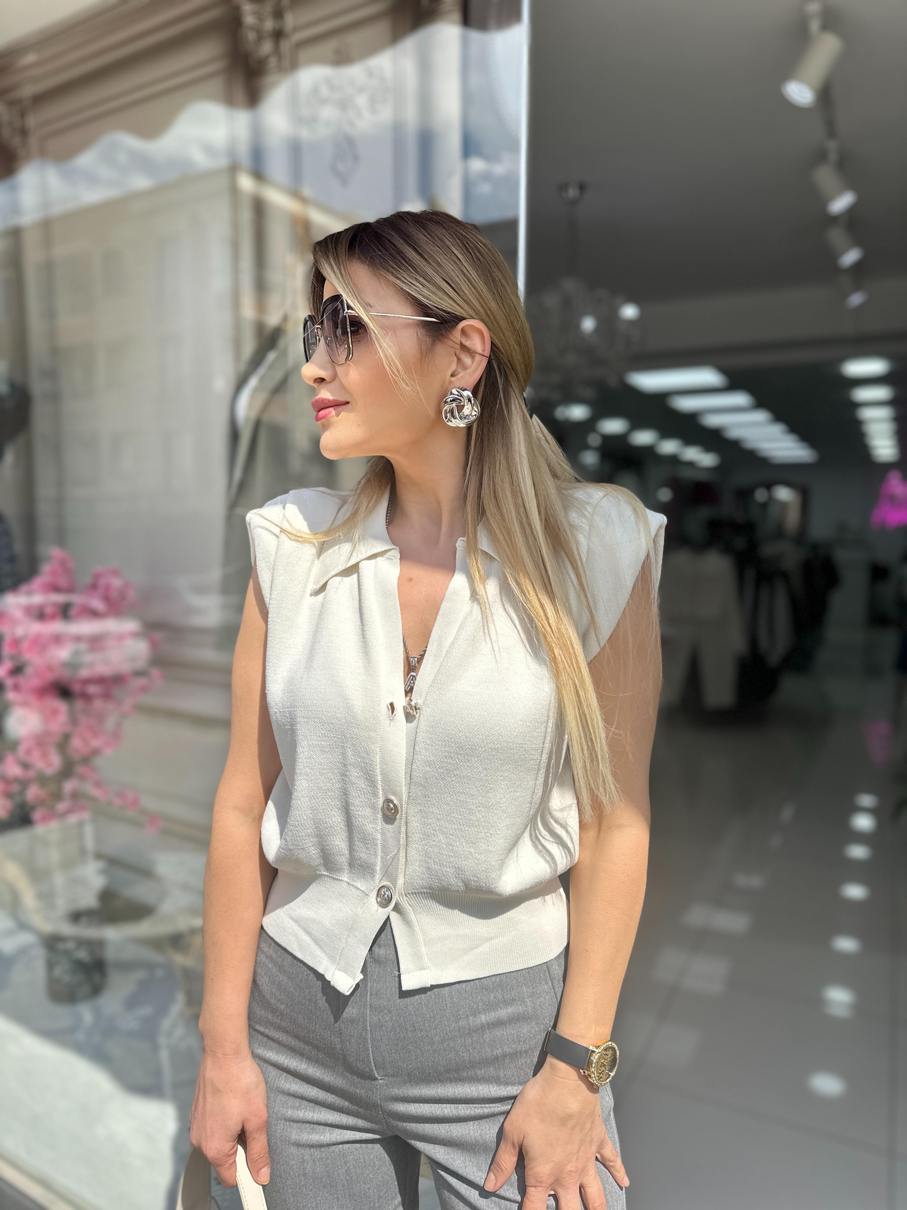 Gömlek Yaka Sıfır Kol Triko 