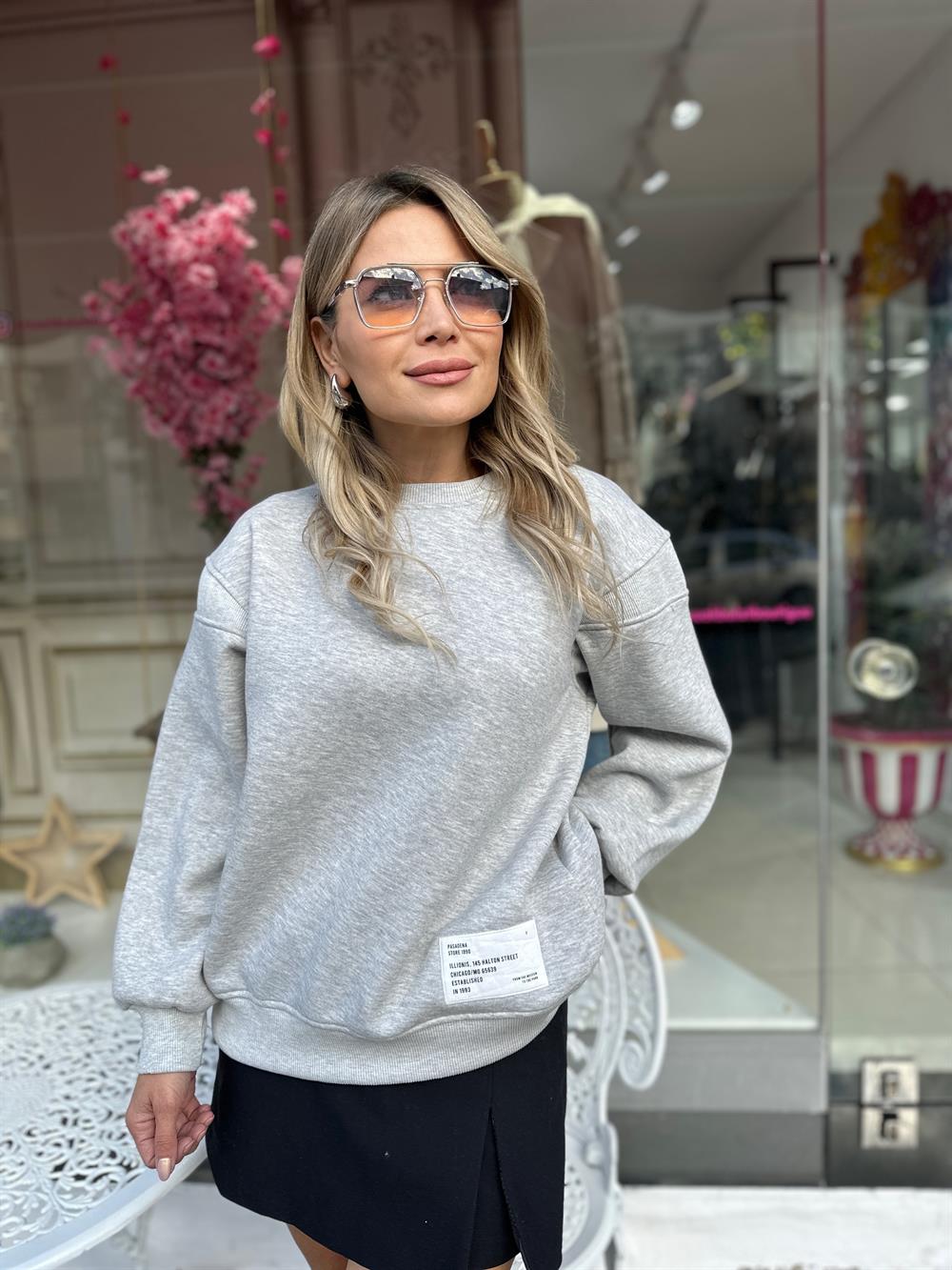 Gri Arkadan Fermuarlı Sweat