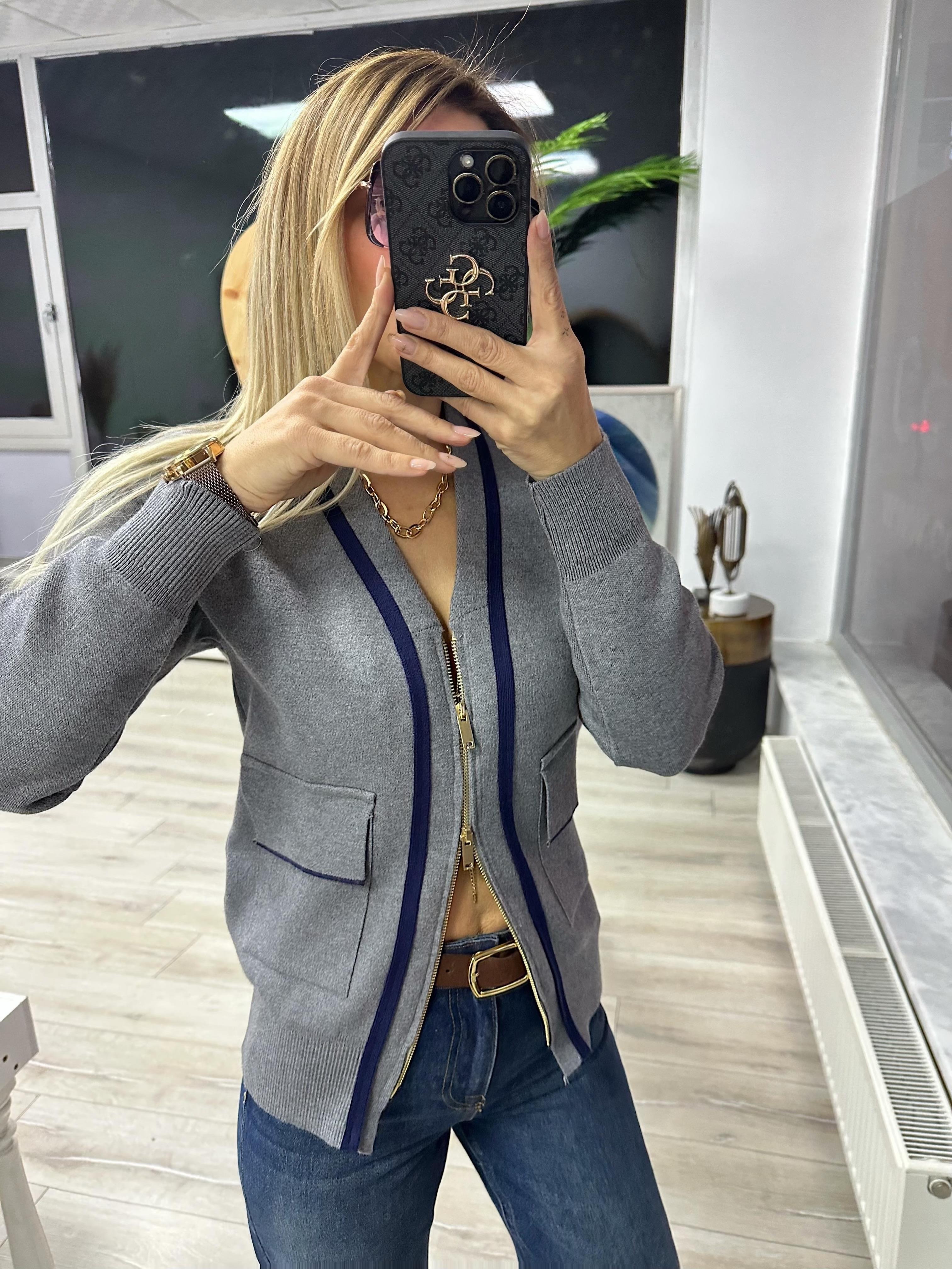 Gri Korspan Fermuarlı V Yaka Triko Hırka 