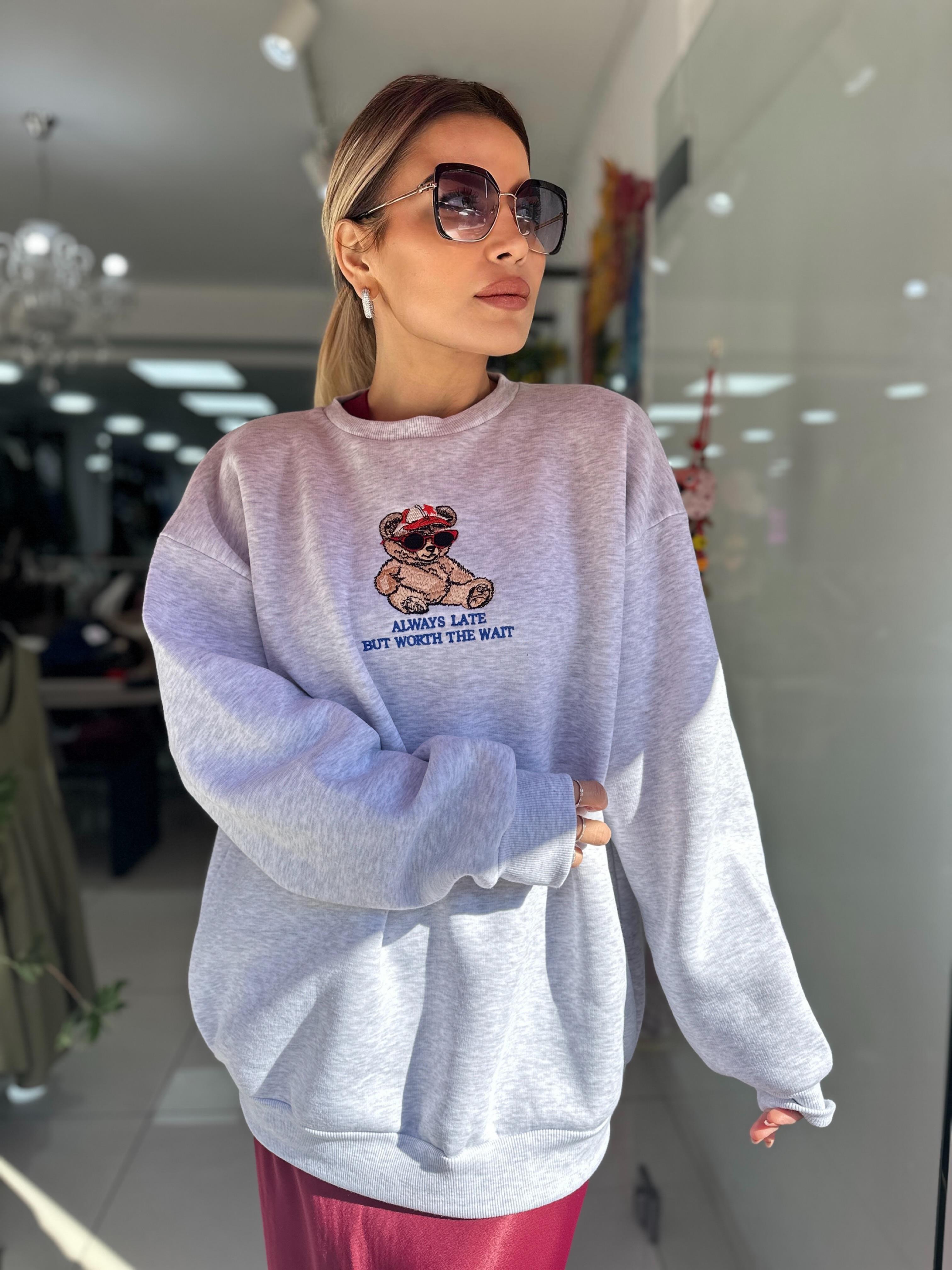 Gri Şardonlu Nakışlı Sweat