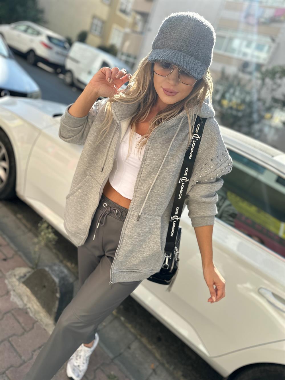 Gri Taşlı Sweat Hırka