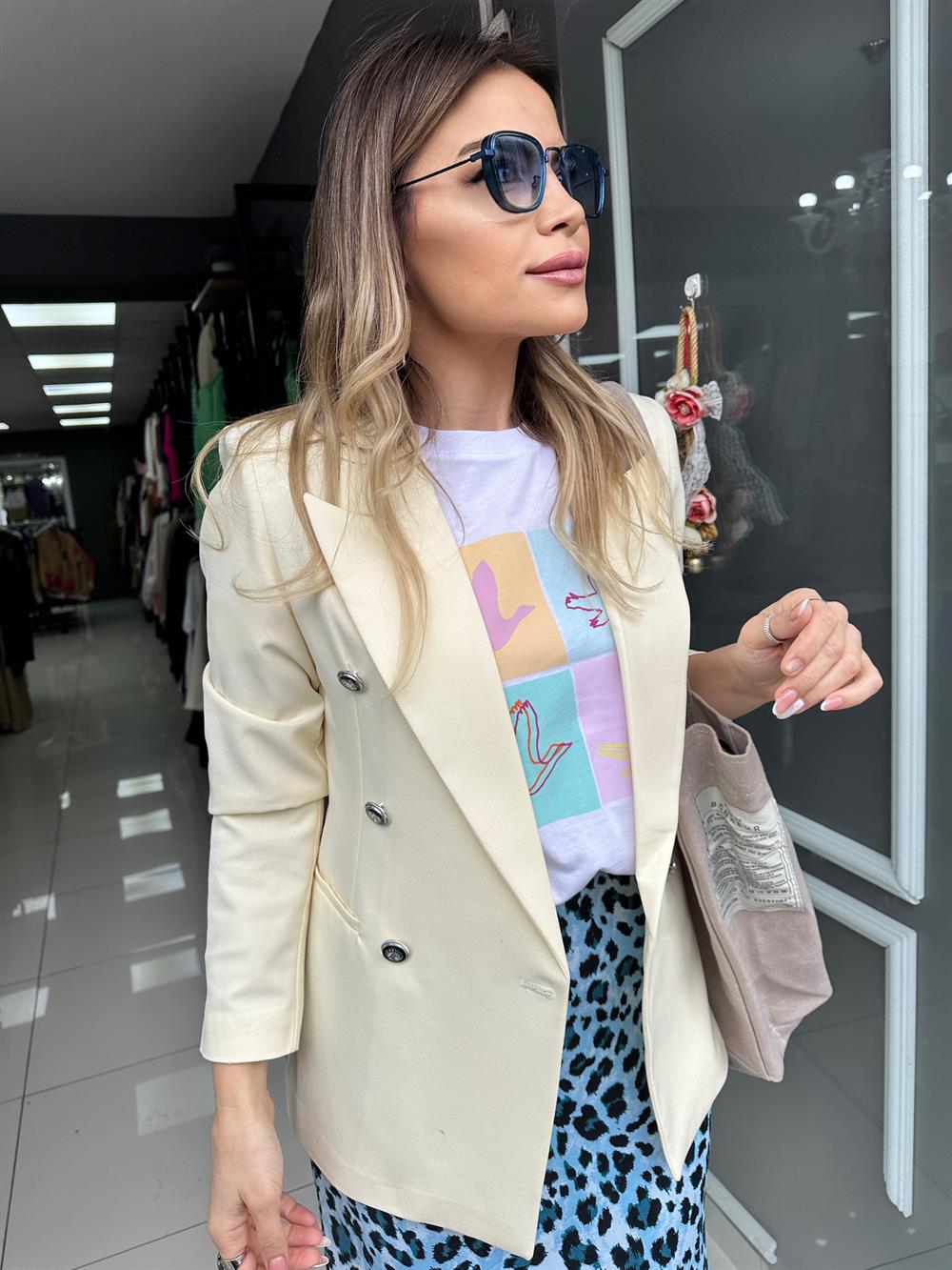 HYL Taş Düğme Detay Blazer