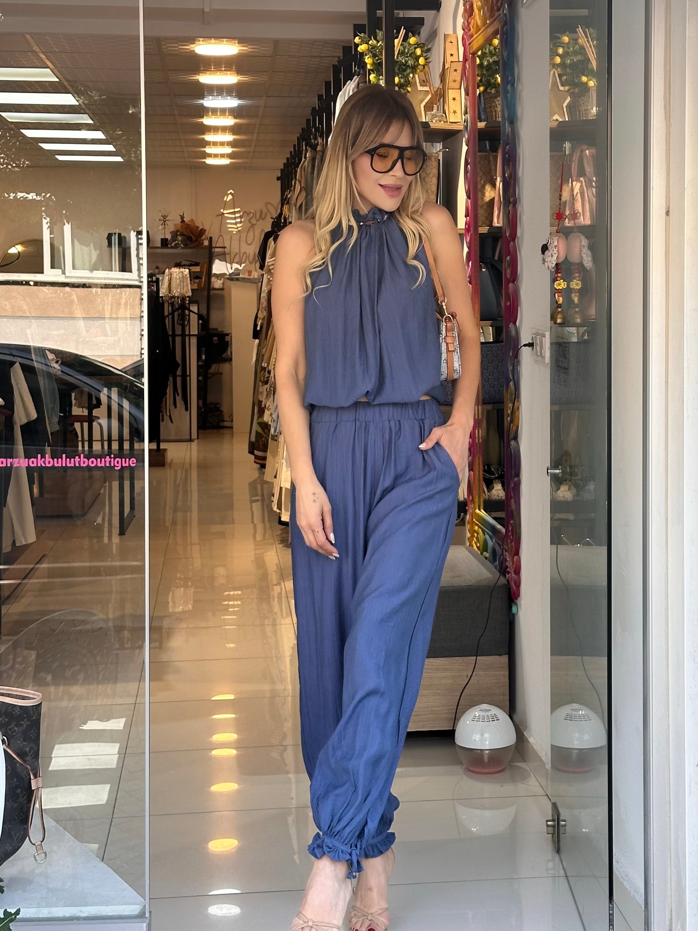 İndigo Rengi Boncuk Detaylı Takım