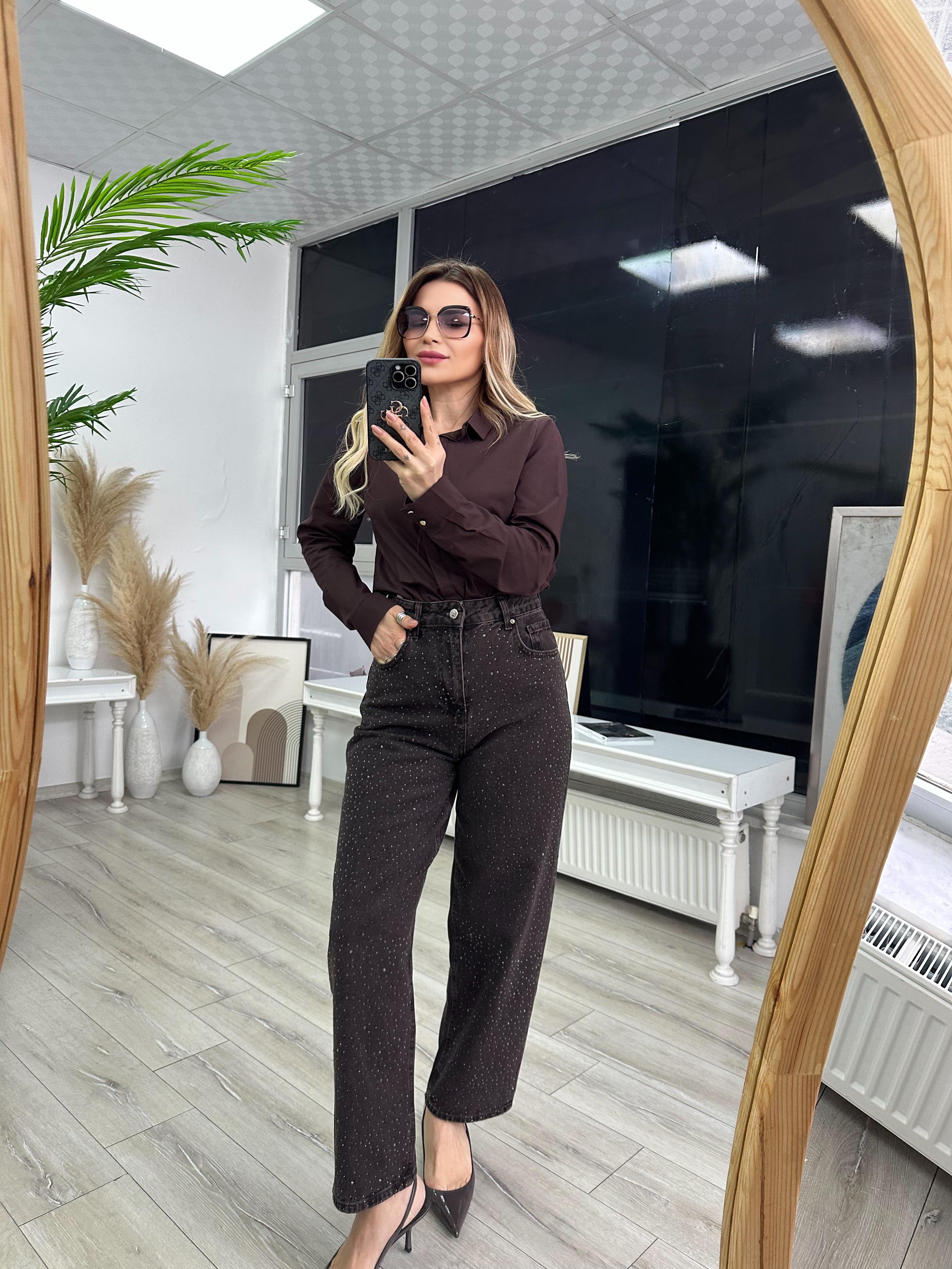 Kahve Sıvama Taş Mom Jean 