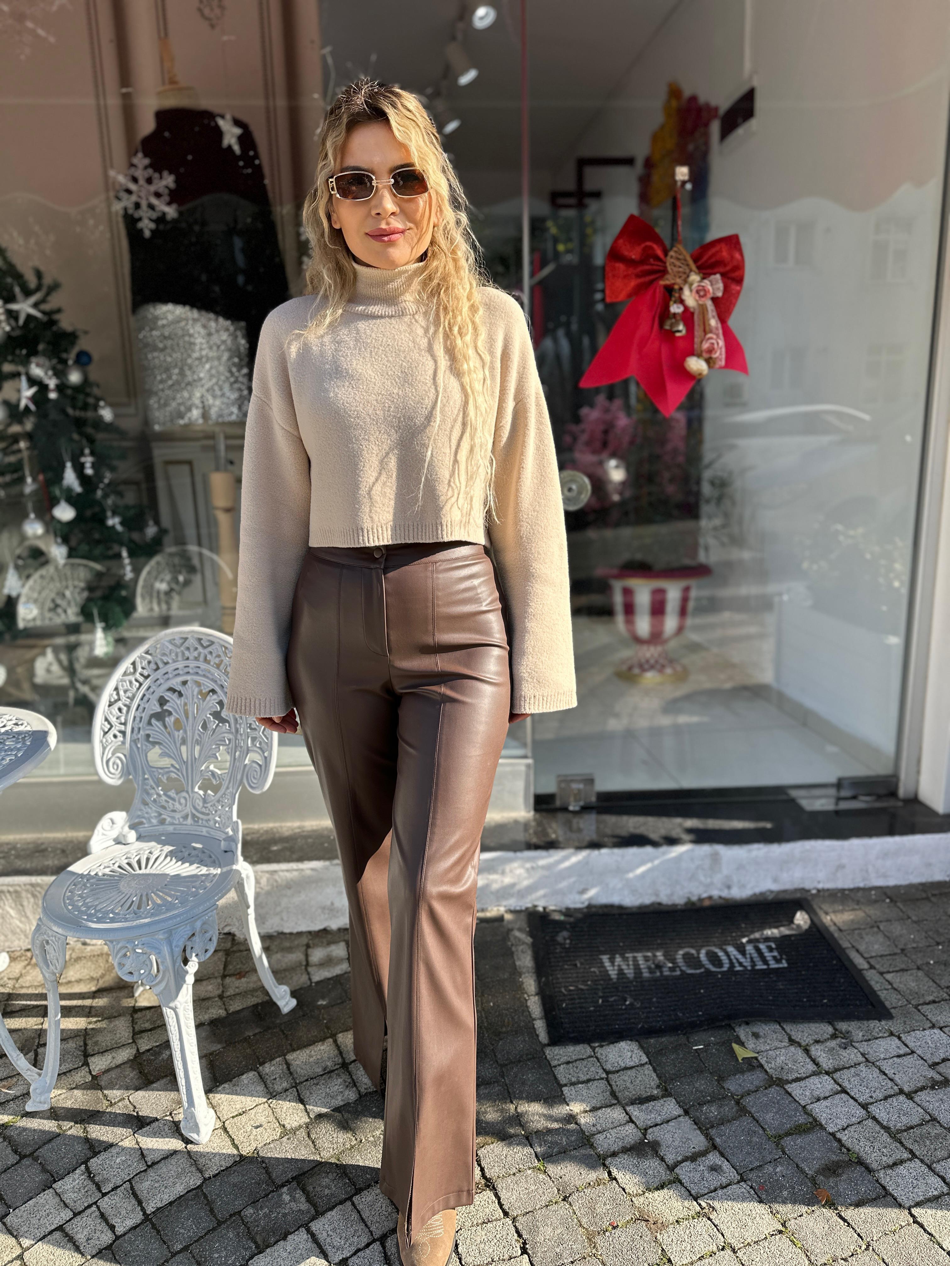 Kahverengi Paça Detaylı Deri Pantolon 