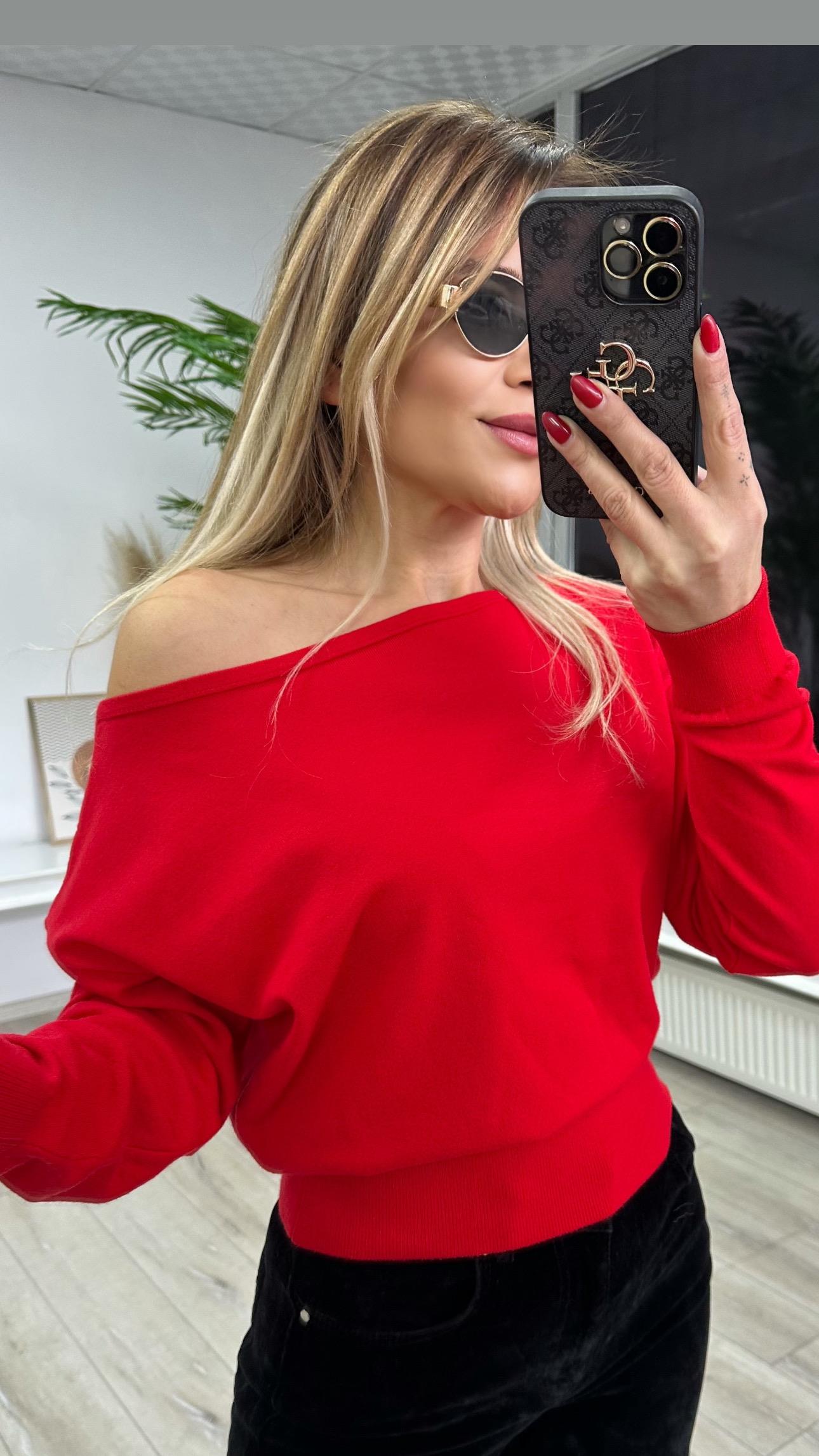 Kırmızı Tek Omzu Açık Kazak