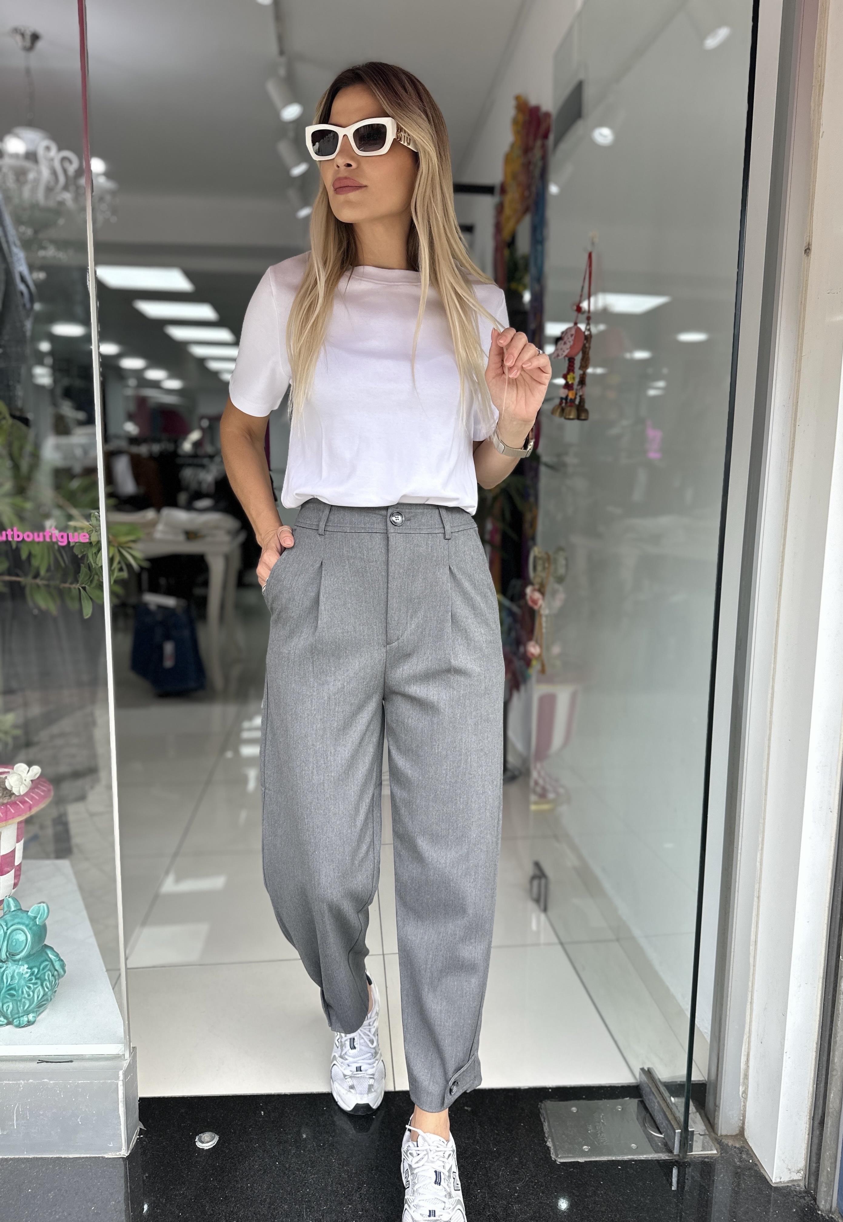 KR Gri Paça Düğme Detaylı Pantolon 