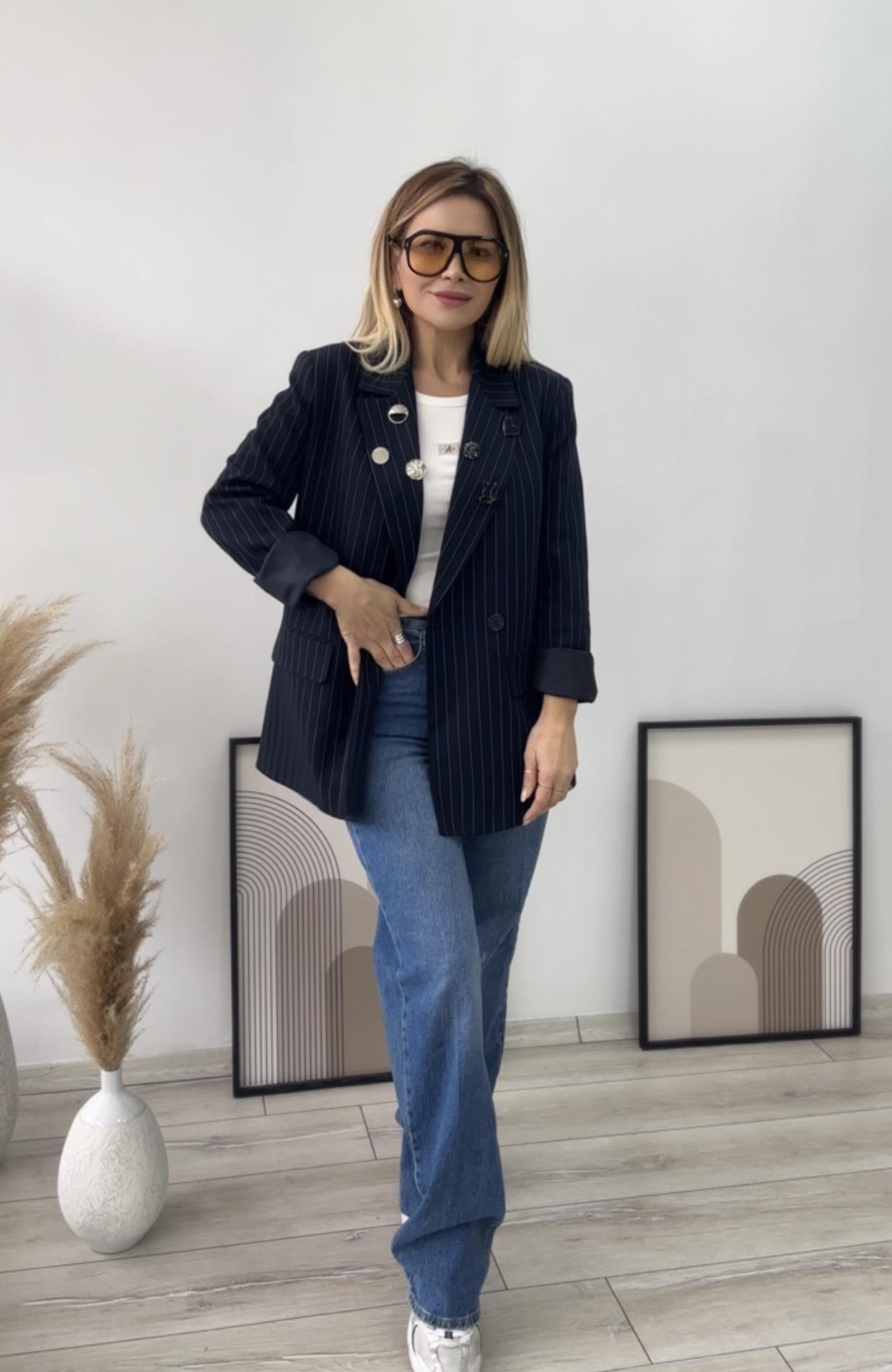 Lacivert Çizgili Aksesuar Detaylı Tasarım Ceket 