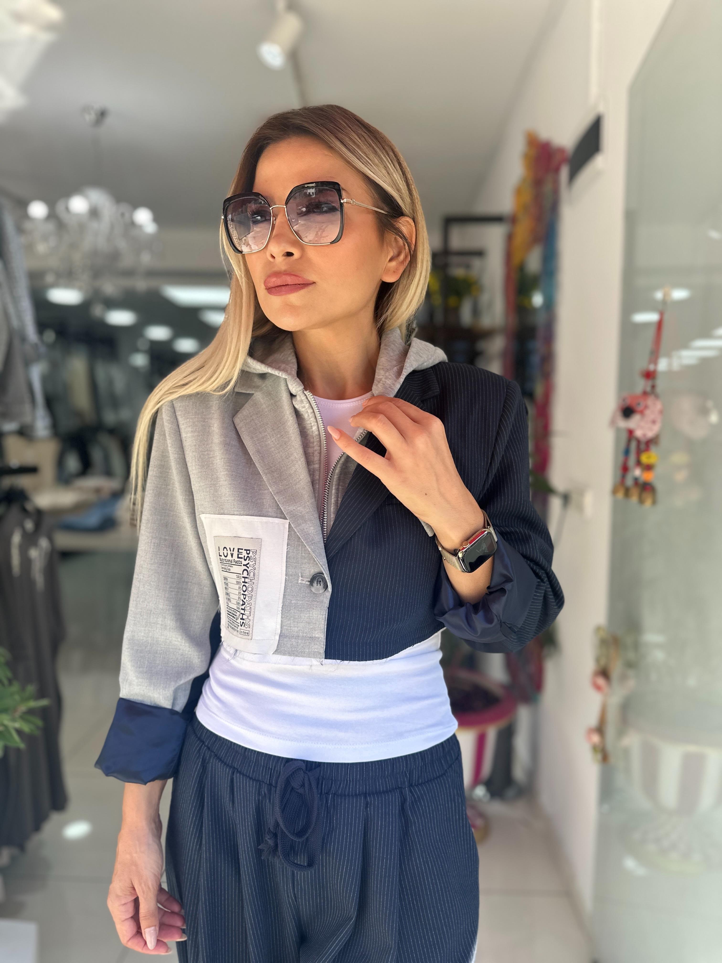 Lacivert Tasarım Gri Kapişonlu Ceket