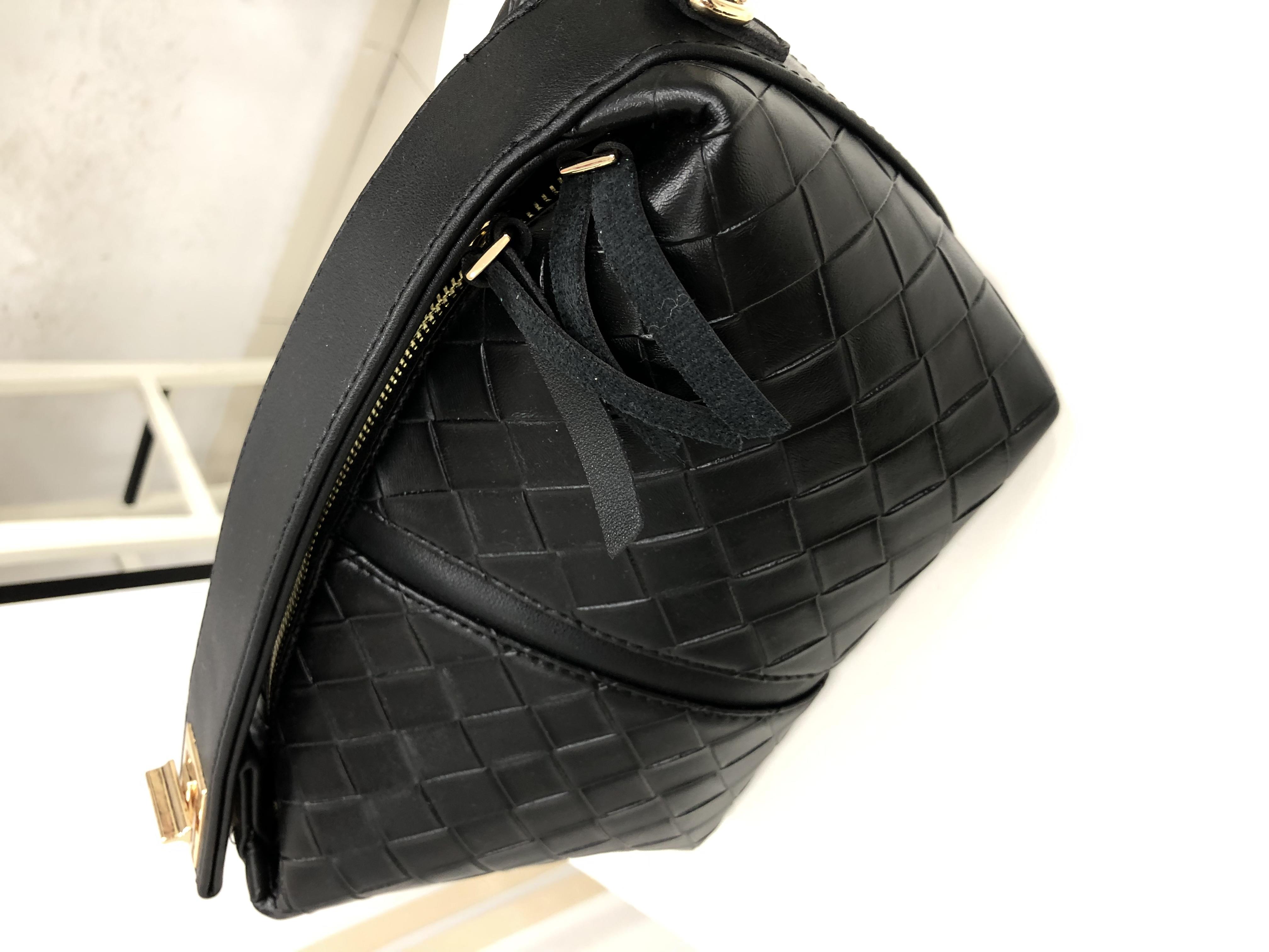 Mini Siyah Örme Desenli Çanta 