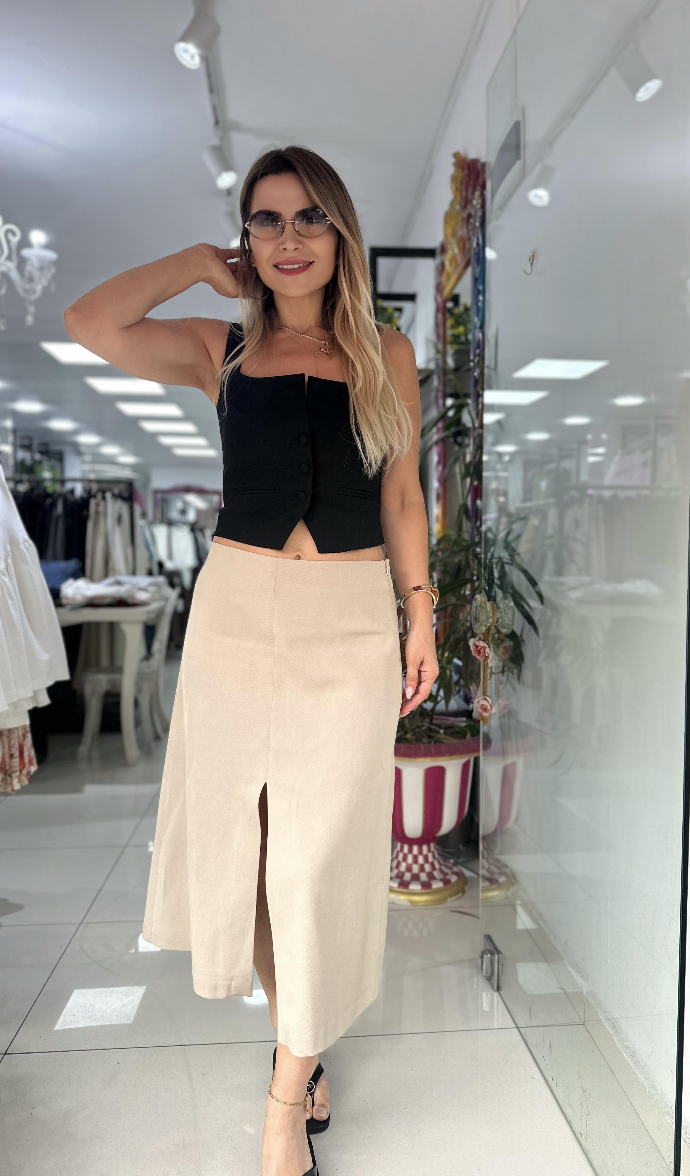 MSM Bej Ön Ve Arka Yırtmaçlı Etek