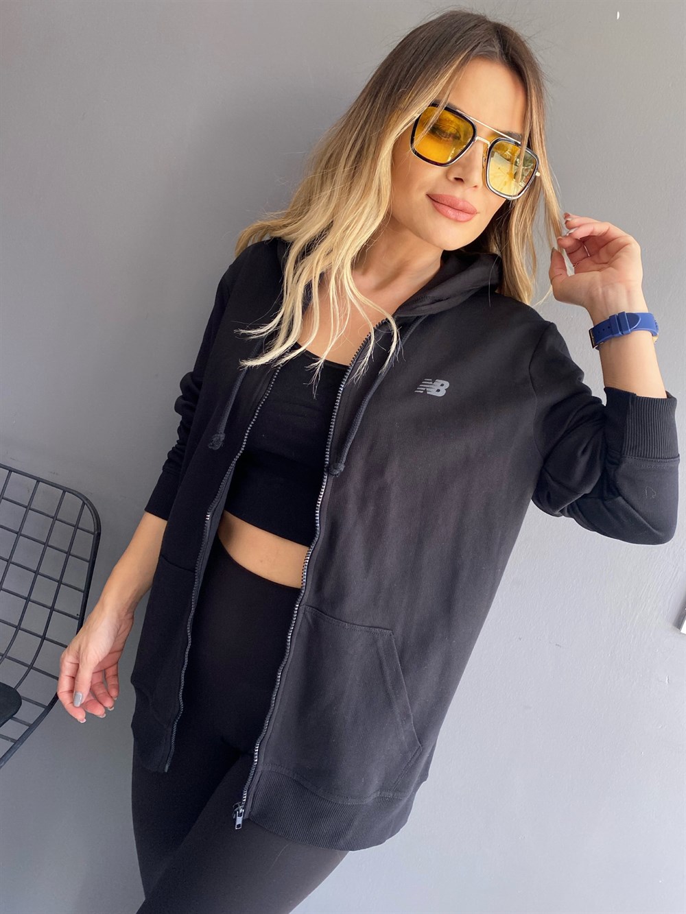 NB Siyah Fermuarlı Sweat