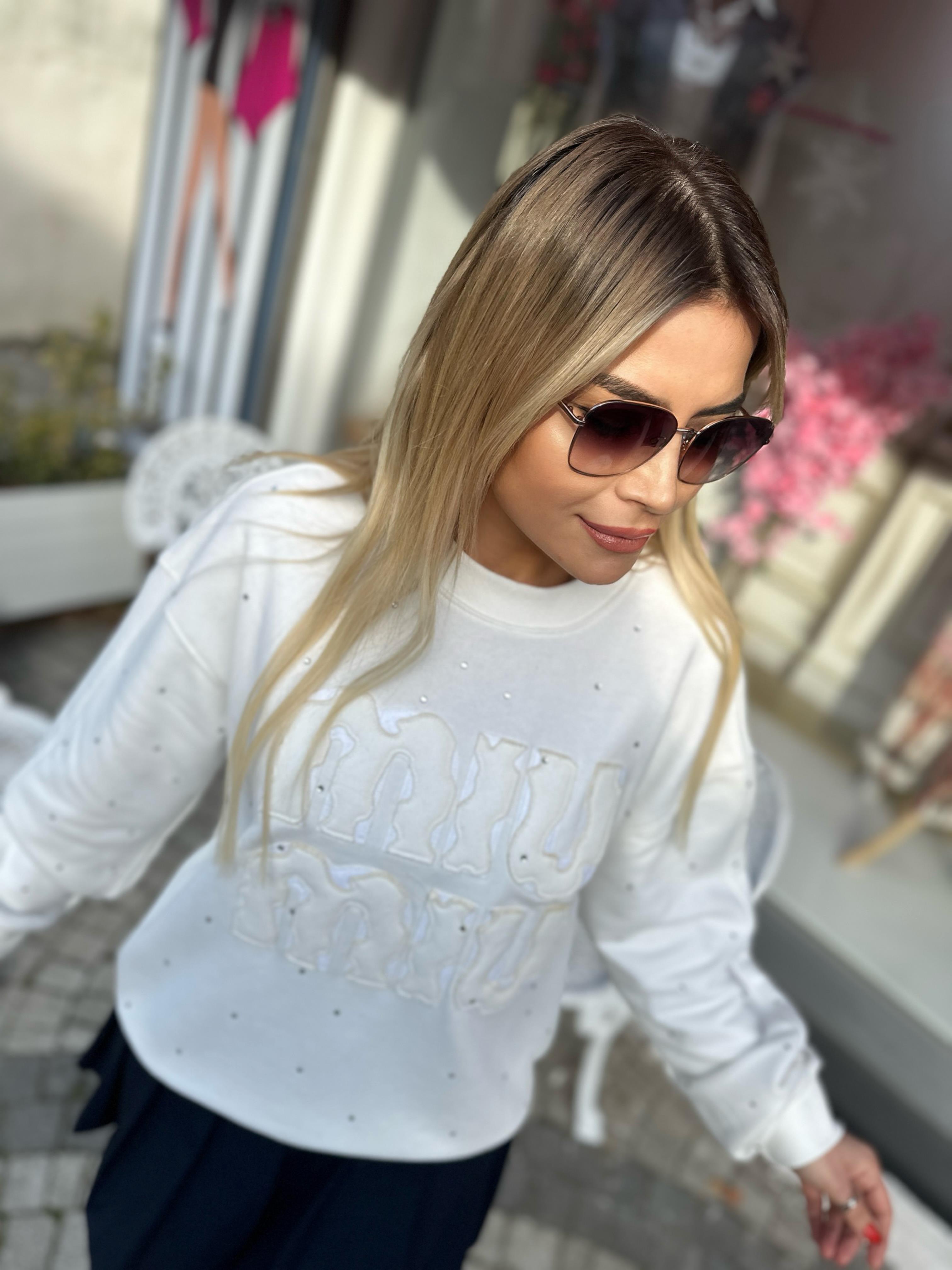 ORJ Beyaz Kabartmalı Taşlı Sweat