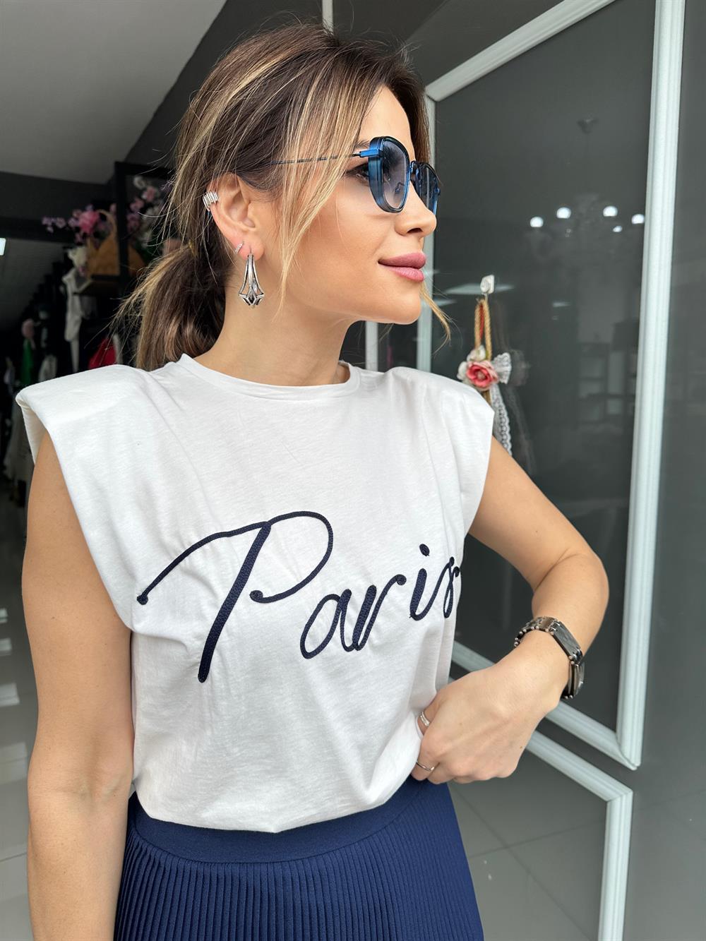 QZ Beyaz Paris Vatkalı Tshirt 