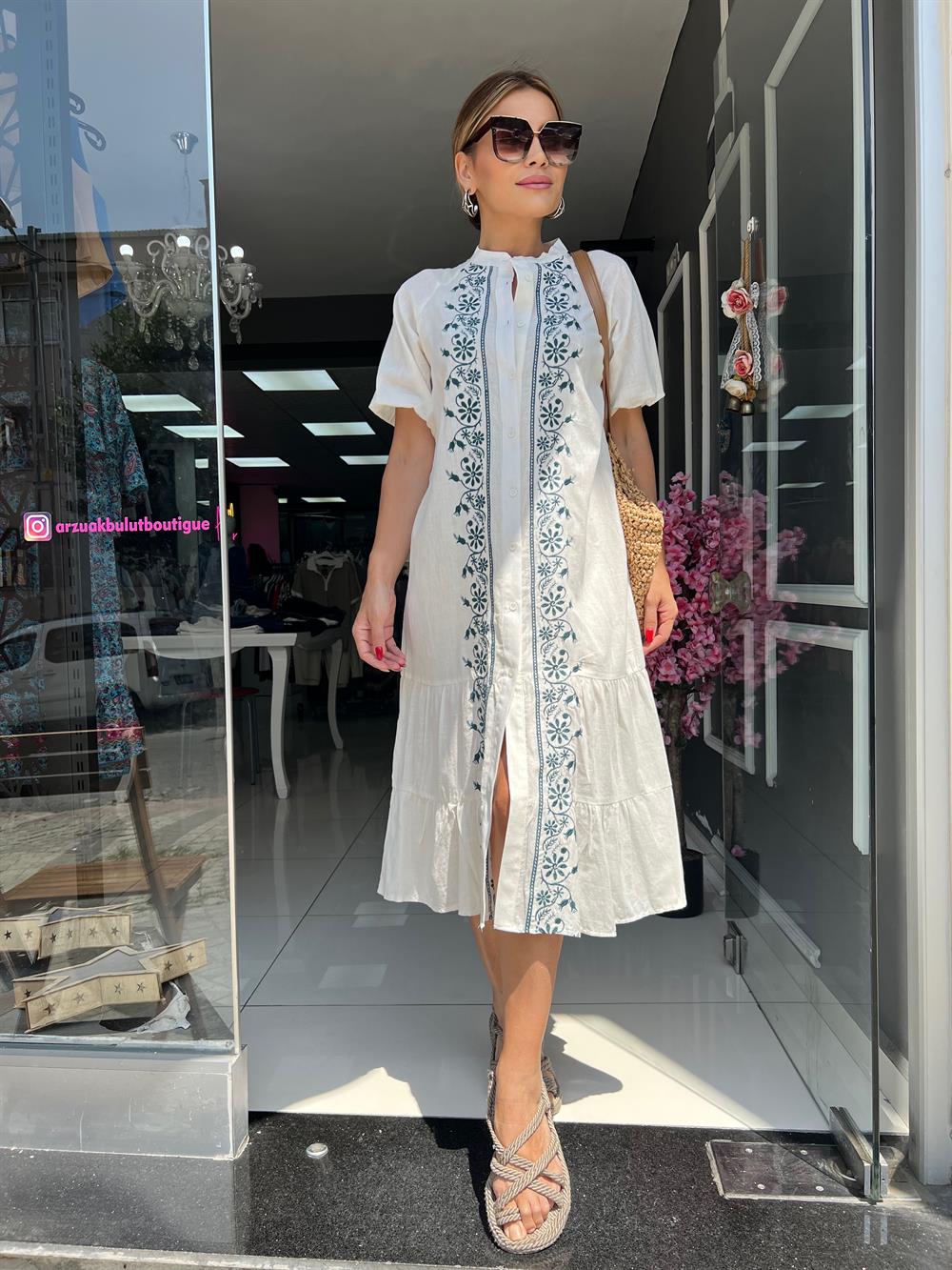 RBN Ekru Nakışlı Keten Elbise