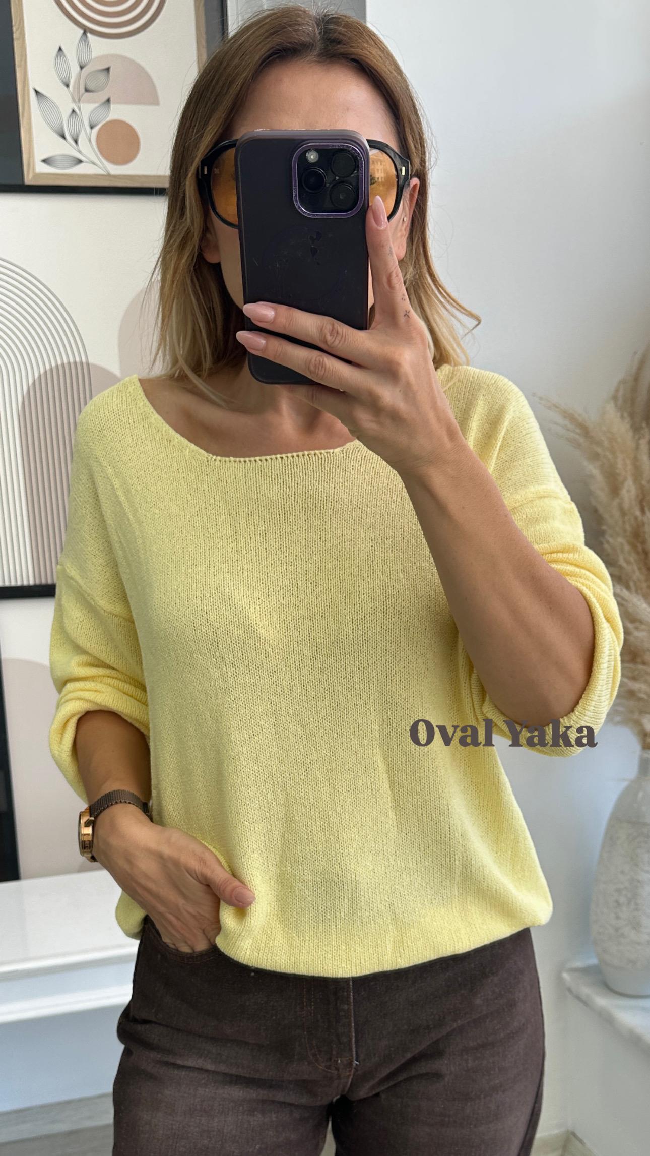 Sarı Oval Yaka Yumuşak Dokulu Triko 