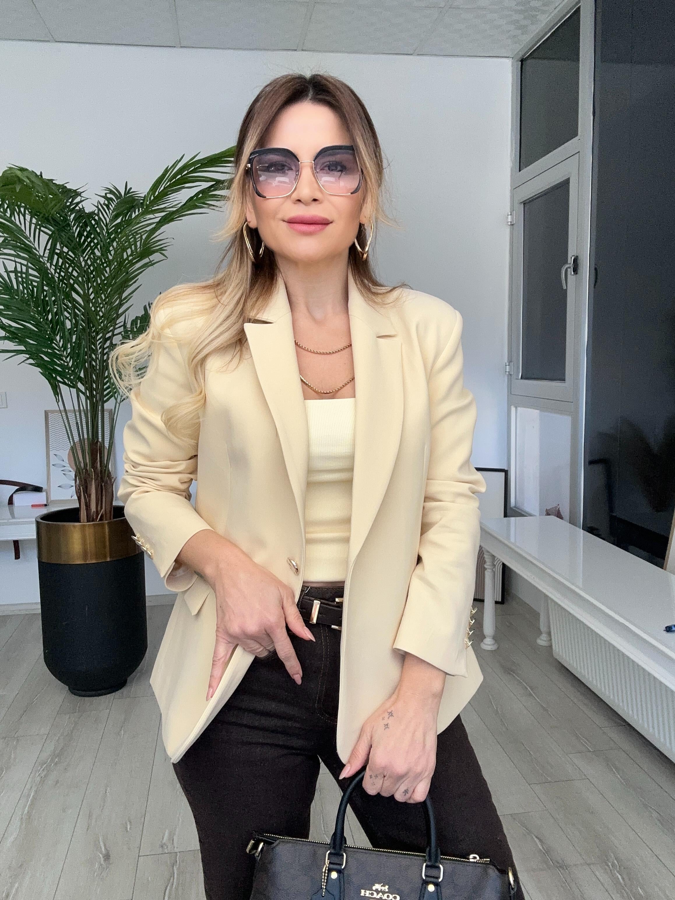 Sarı Vücuda Oturan Blazer 