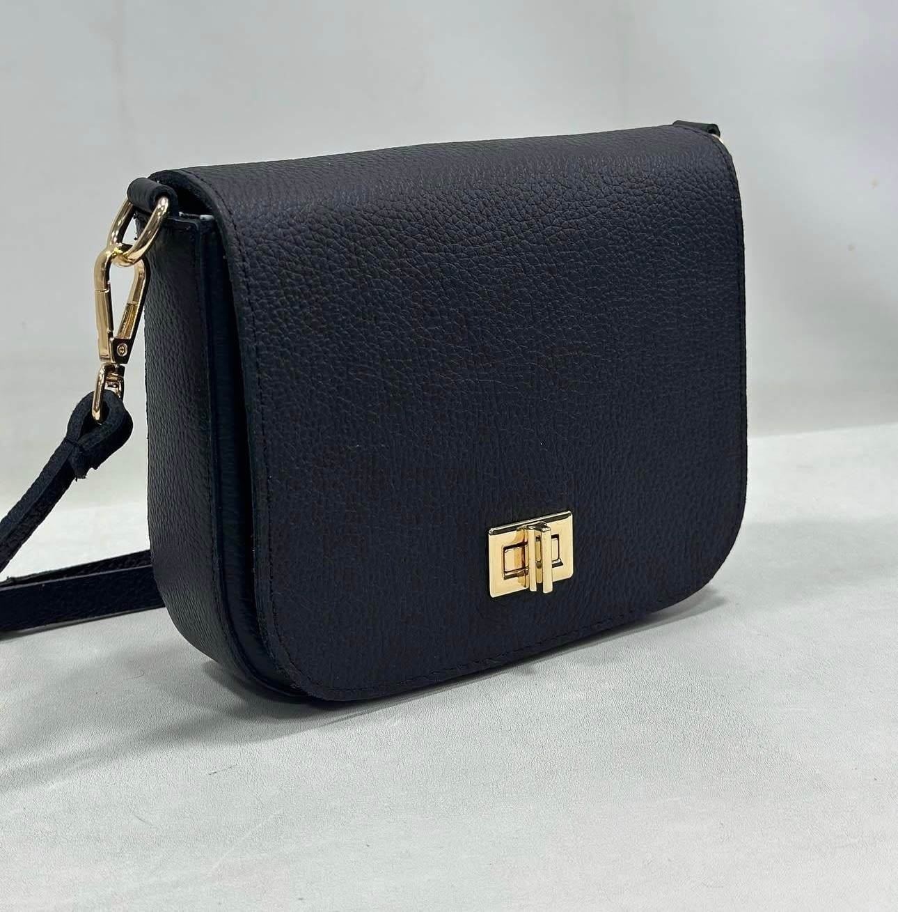 Siyah Deri Baget Çanta