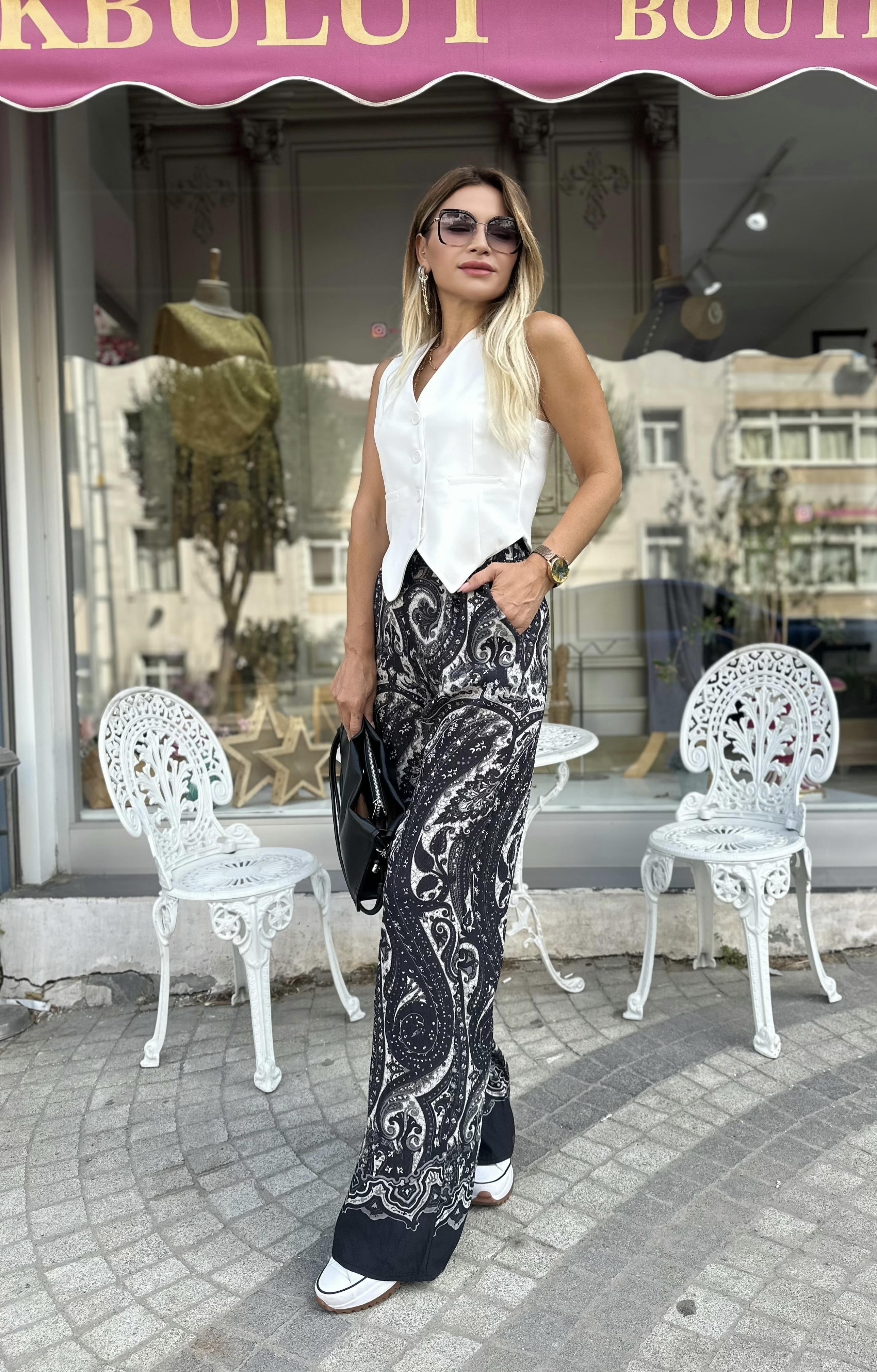 Siyah Desenli Pantolon