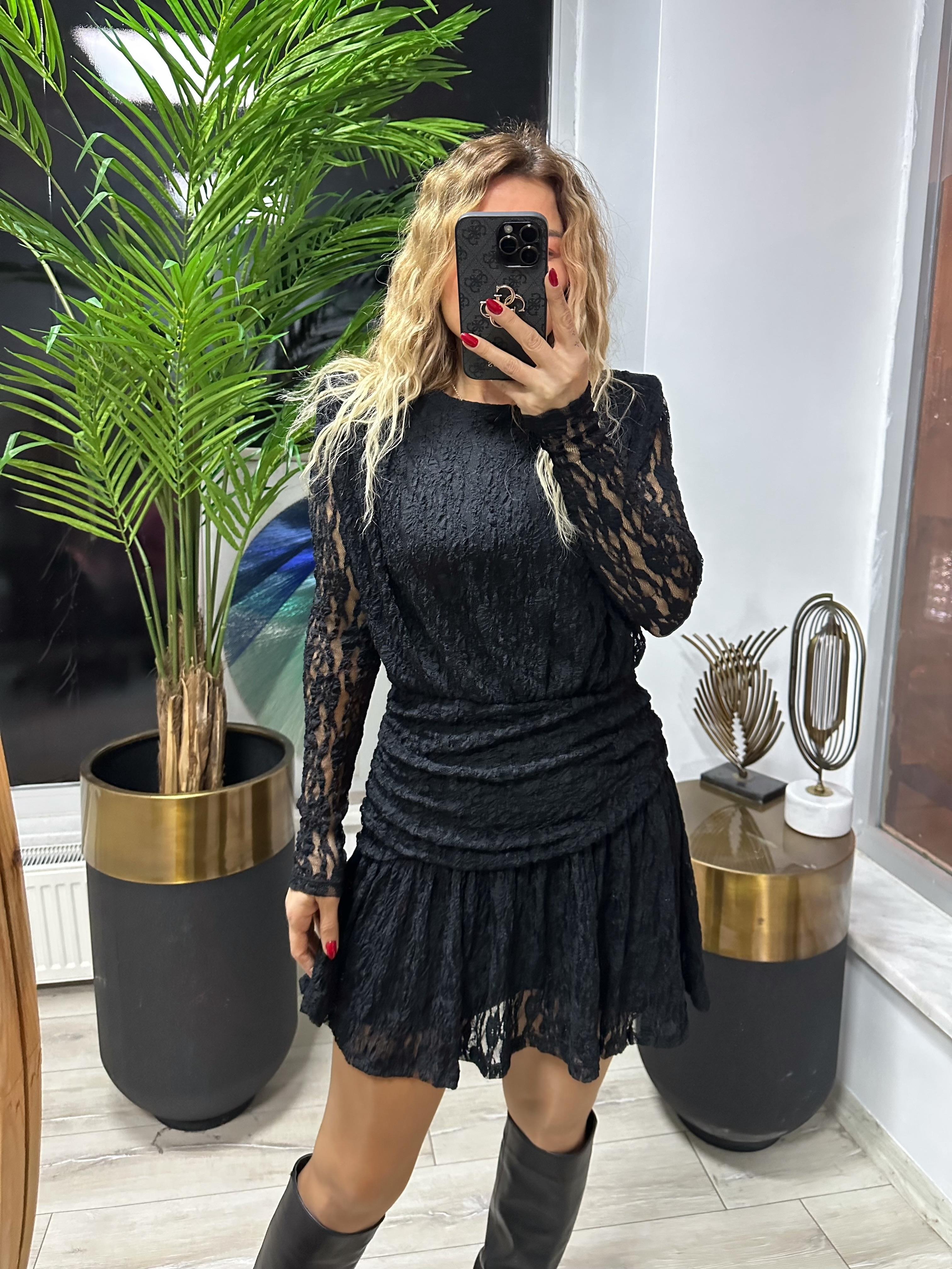 Siyah Güpürlü Mini Elbise