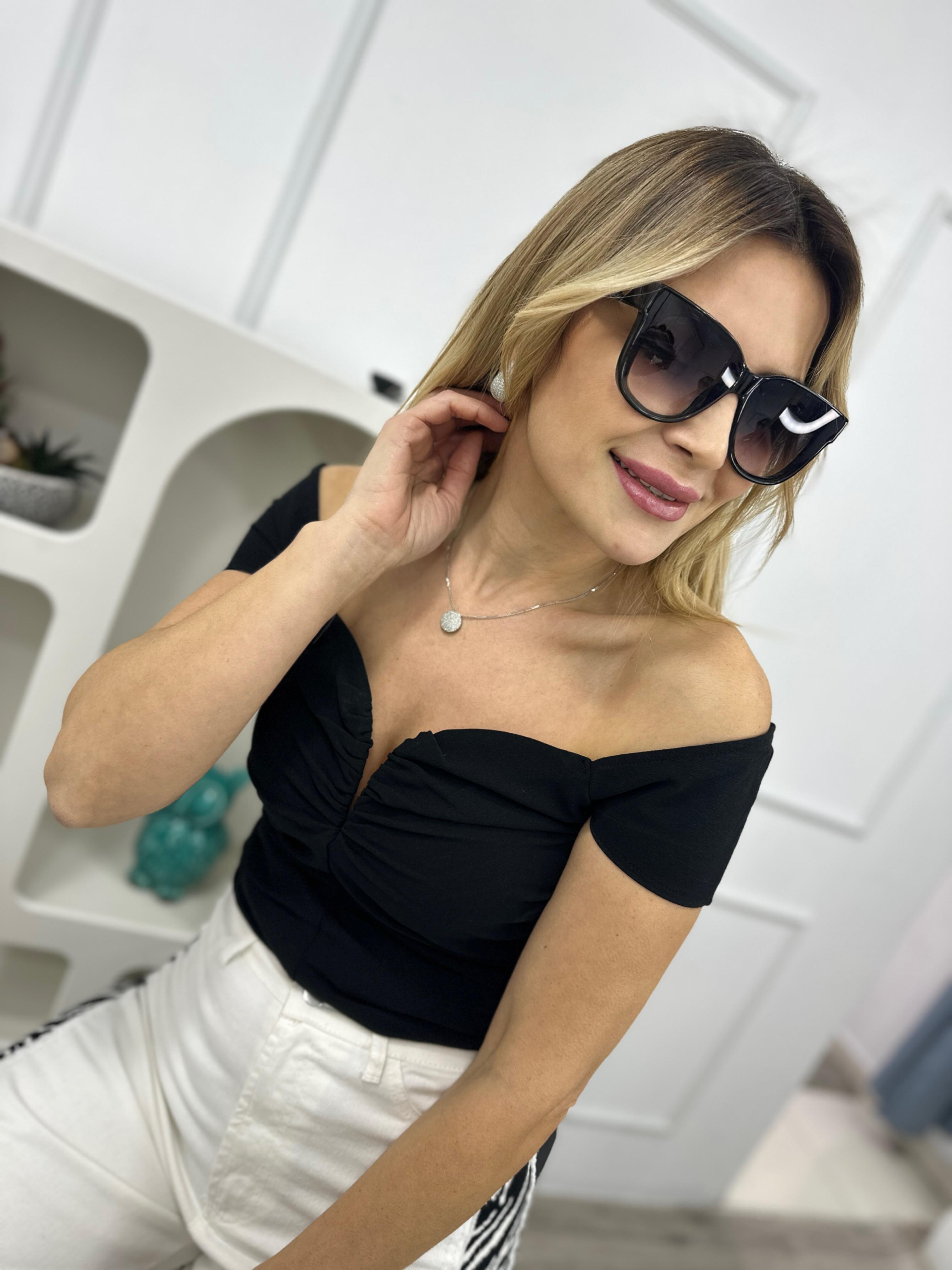 Siyah Kalp Yaka Büstiyer